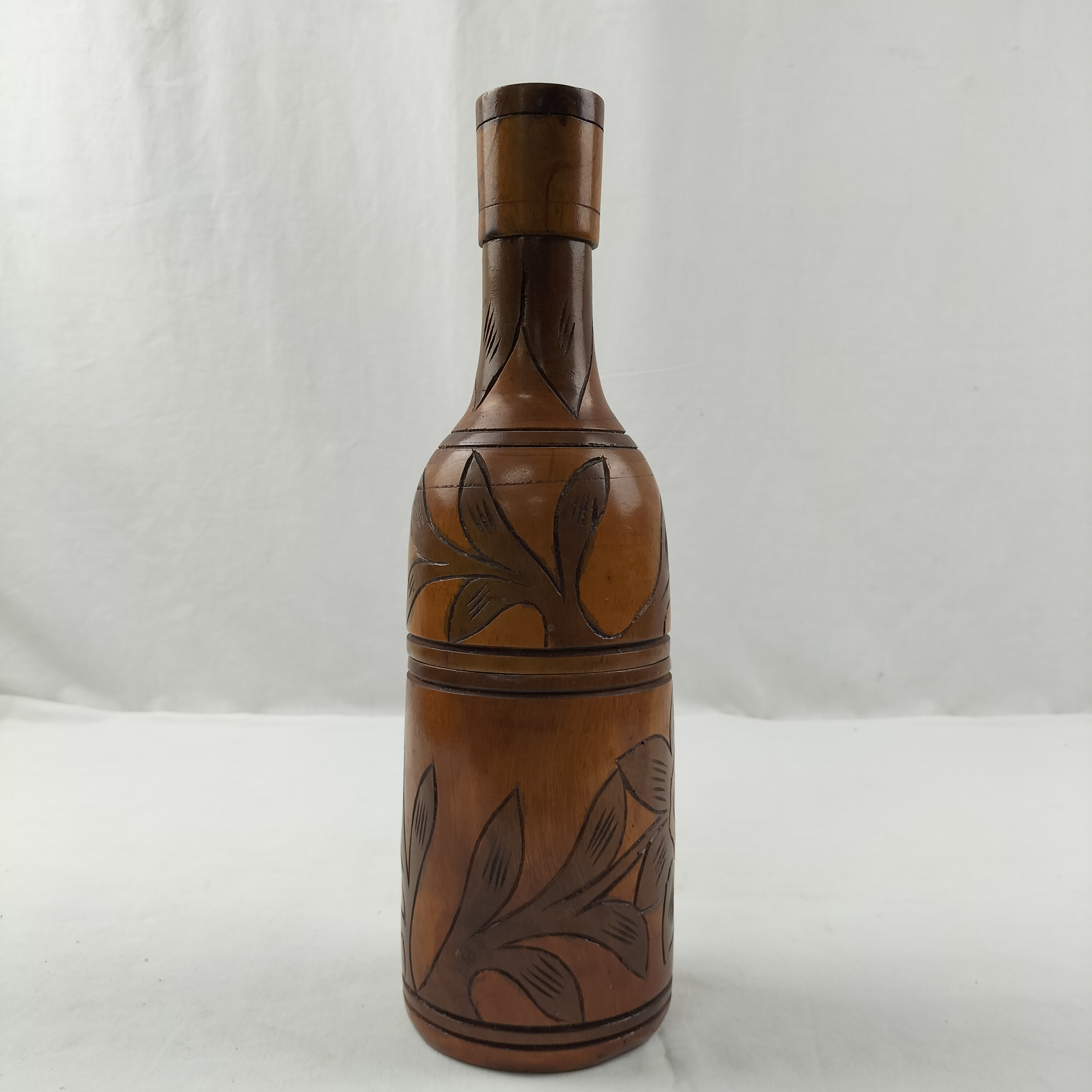Magnifique porte-bouteille de vin en bois sculpté et peint - Photo 2