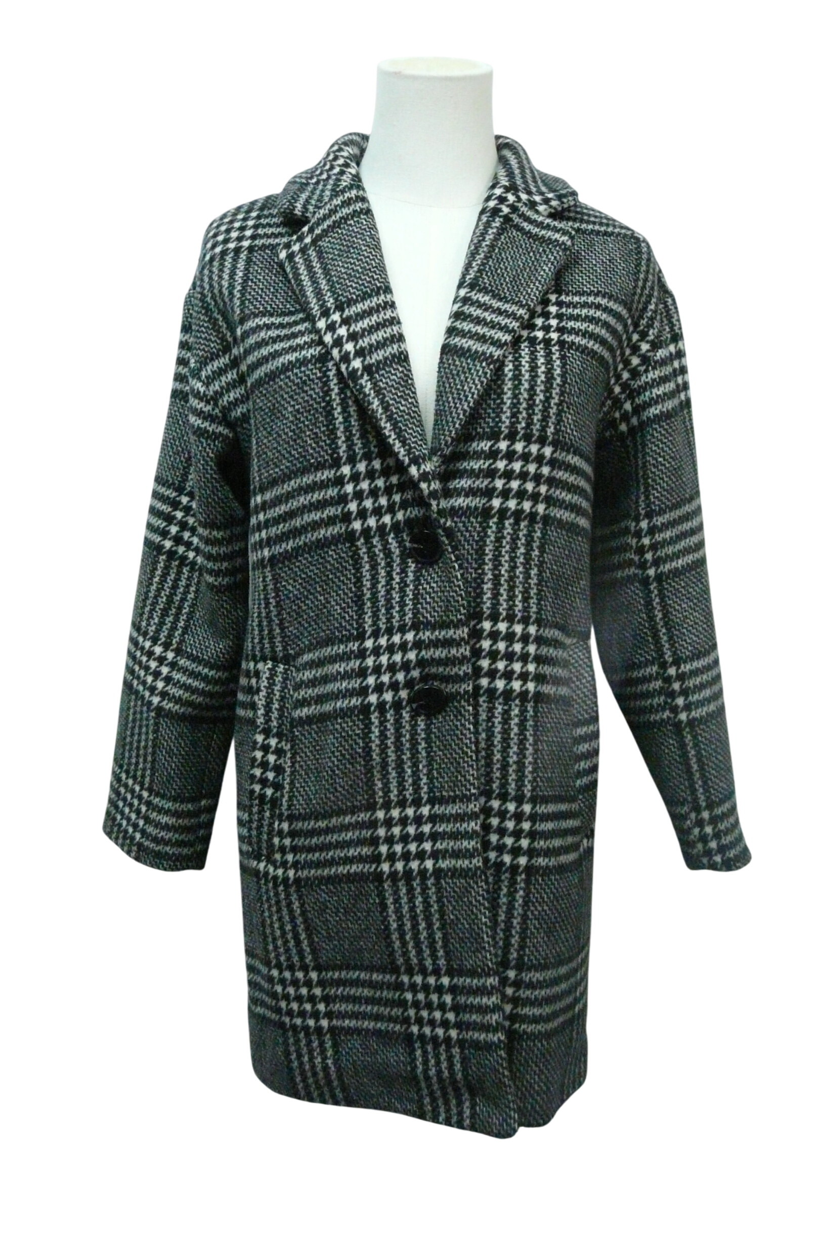 Acheter E1 - Manteau motif tartan - Kiabi - Âge 12 ans (2XS) - 15,00 € E1 - Manteau motif tartan - Kiabi - Âge 12 ans (2XS) - reconditionné disponible sur Label Emmaüs