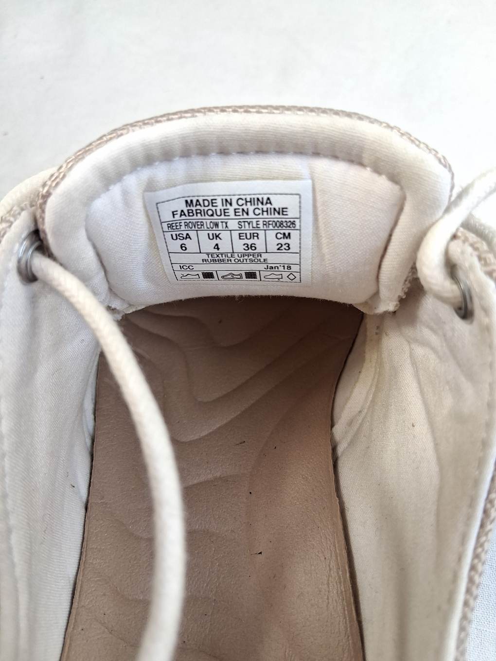 Voir photo 4 de CHAUSSURES Femme de marque "REEF" en toilr de Taille 36 CHAUSSURES Femme de marque "REEF" en toilr de Taille 36 Très bon état - Vue 4 -