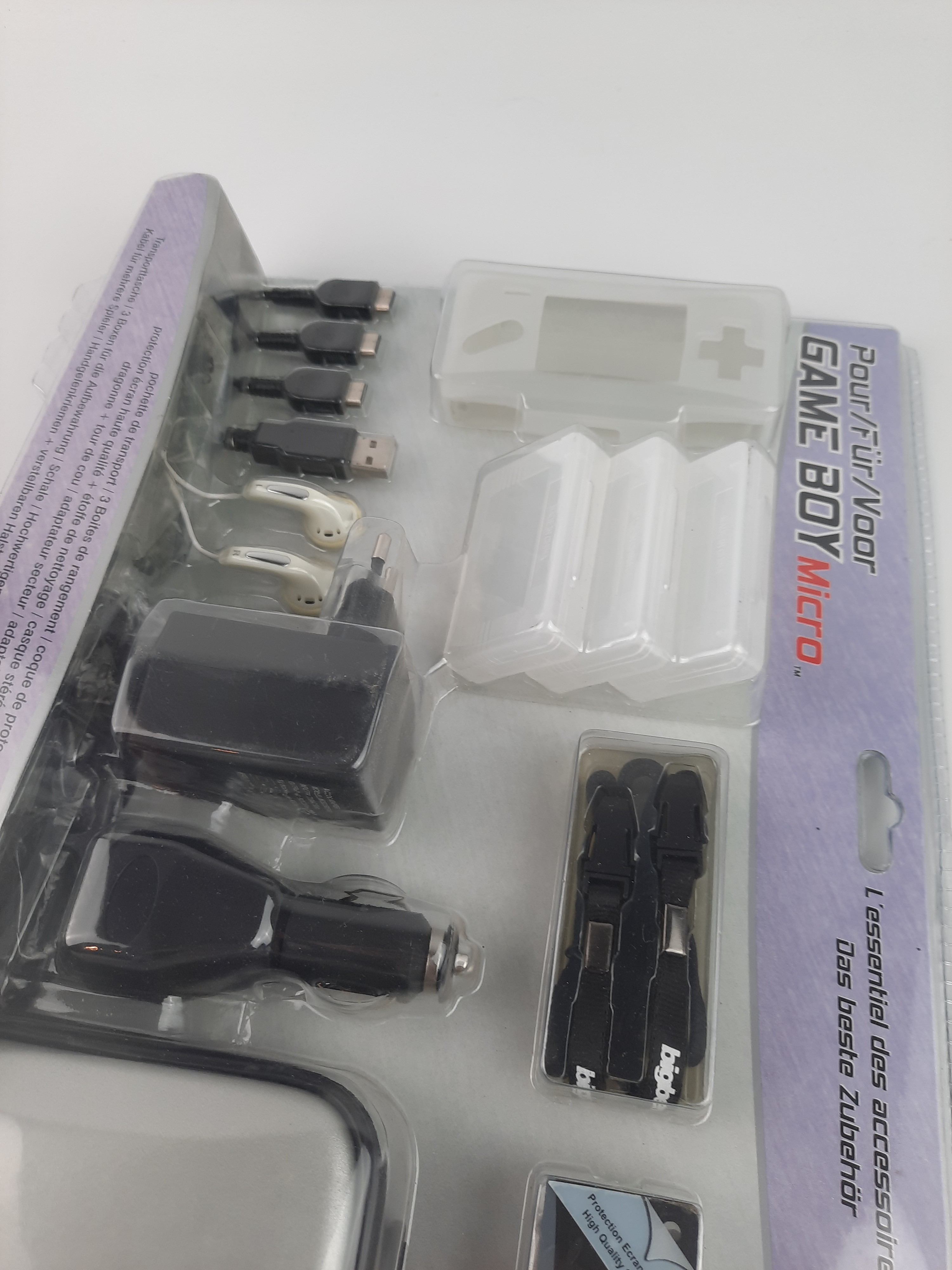 La solution complète pour recharge, communication, transport et protection de console Game Boy micro - Photo 2