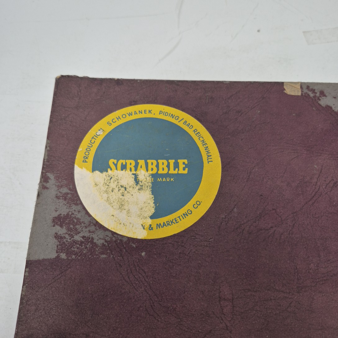 Voir photo 4 de Jeu de société « Scrabble » vintage 1953 par Selchow & Righter Co. Jeu de société « Scrabble » vintage 1953 par Selchow & Righter Co. - Vue 4 -