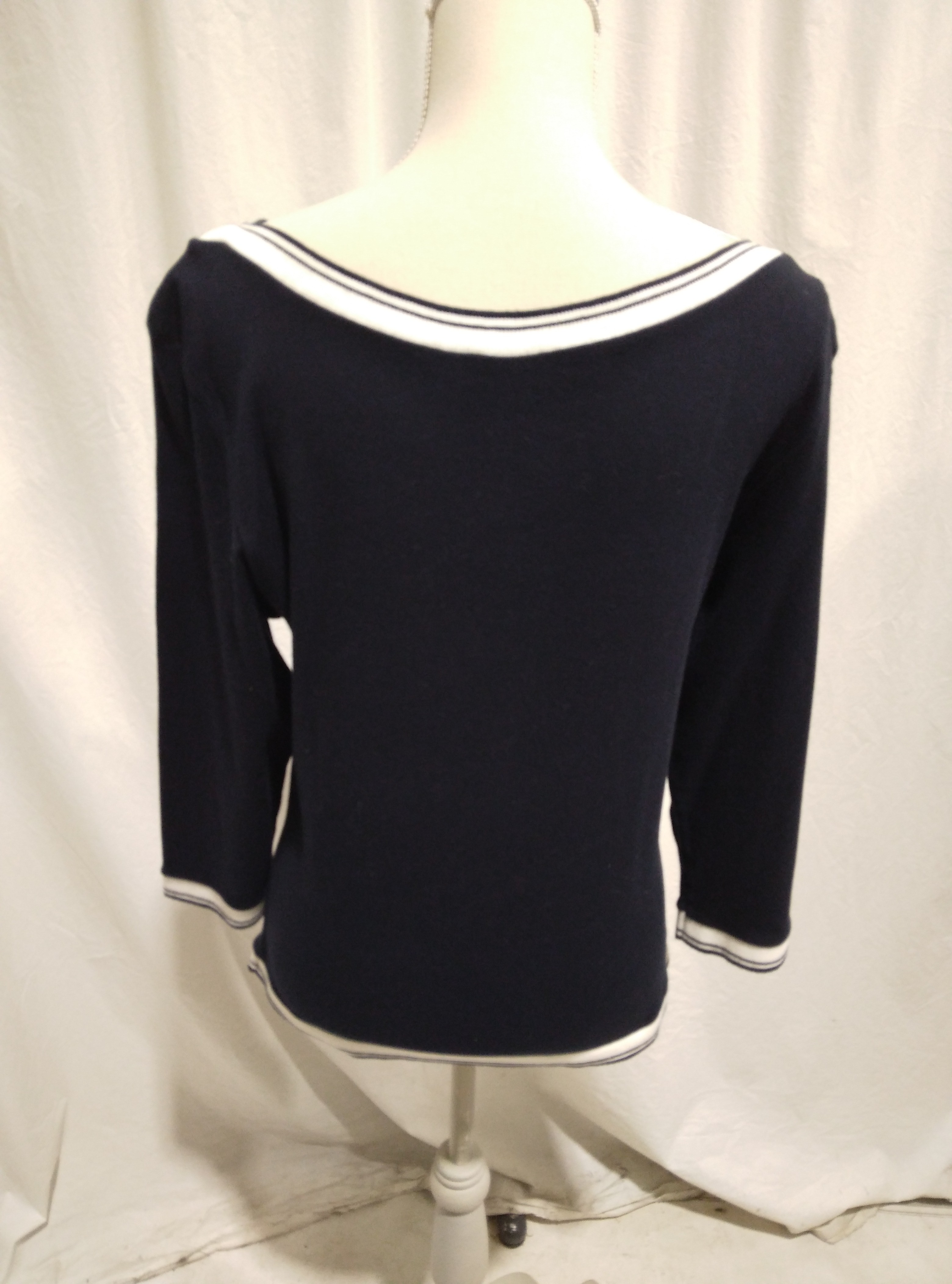 Pull bleu marine et bandes blanches, Caroll - 44. - Photo 2
