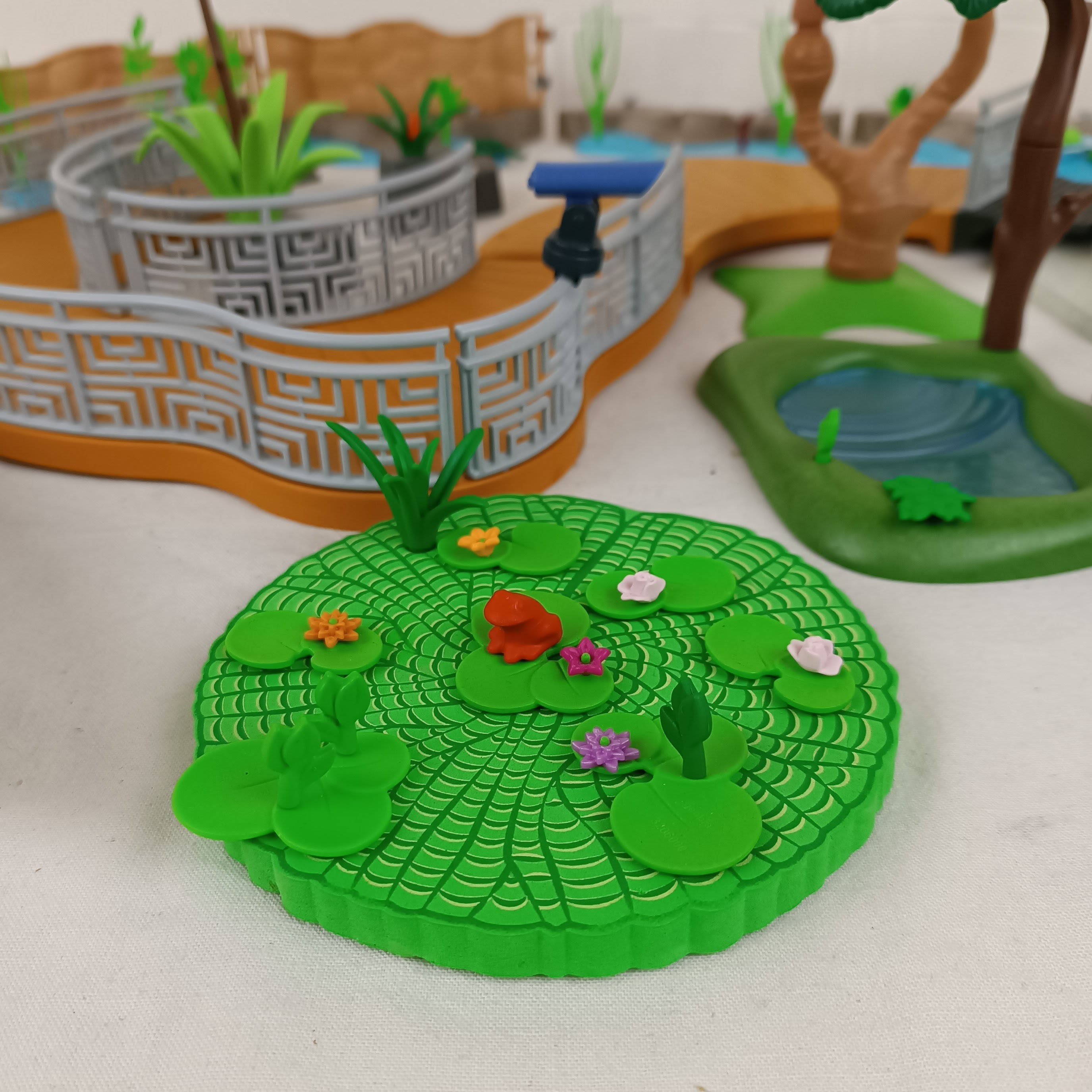 Ensemble Playmobil Zoo, Parc animalier et autres extensions : 175 animaux, 24 personnages Bon état - Vue 20 - 