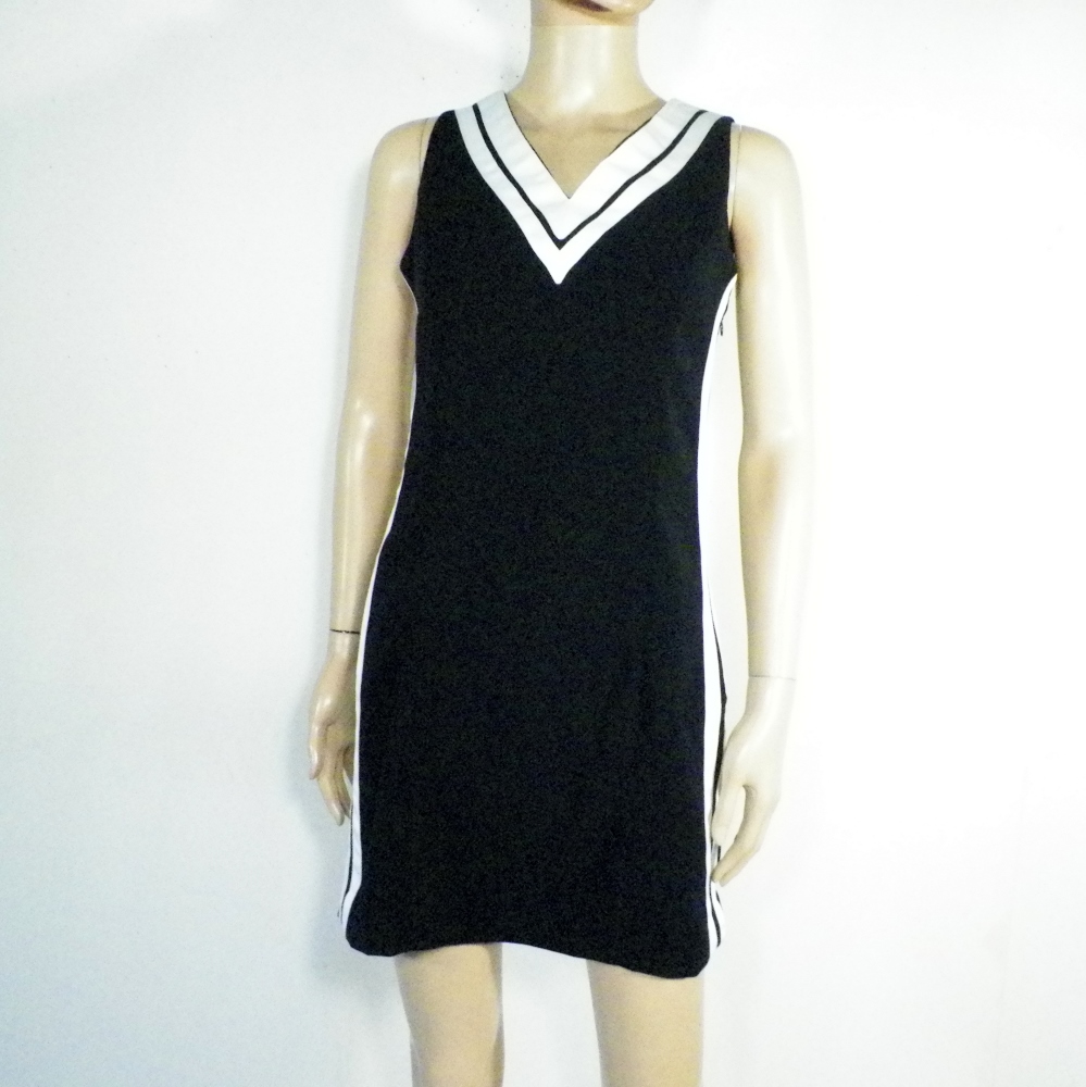 Robe Noire CAROLL Taille Estimée M. Bon état -  reconditionné disponible sur Label Emmaüs