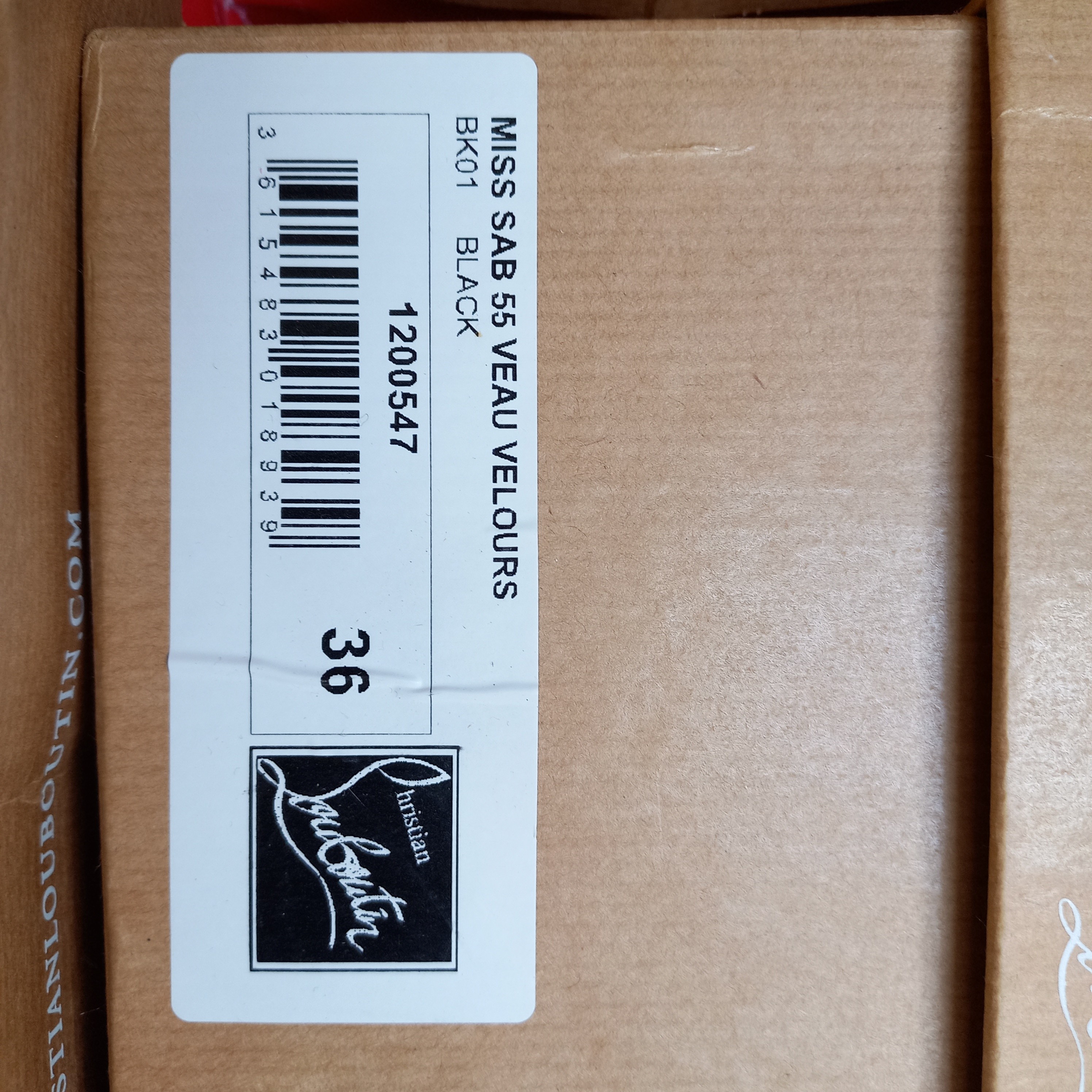 Escarpins "christian louboutin" modèle Miss Sab pointure T36 en veau velours Très bon état - Vue 7 - 