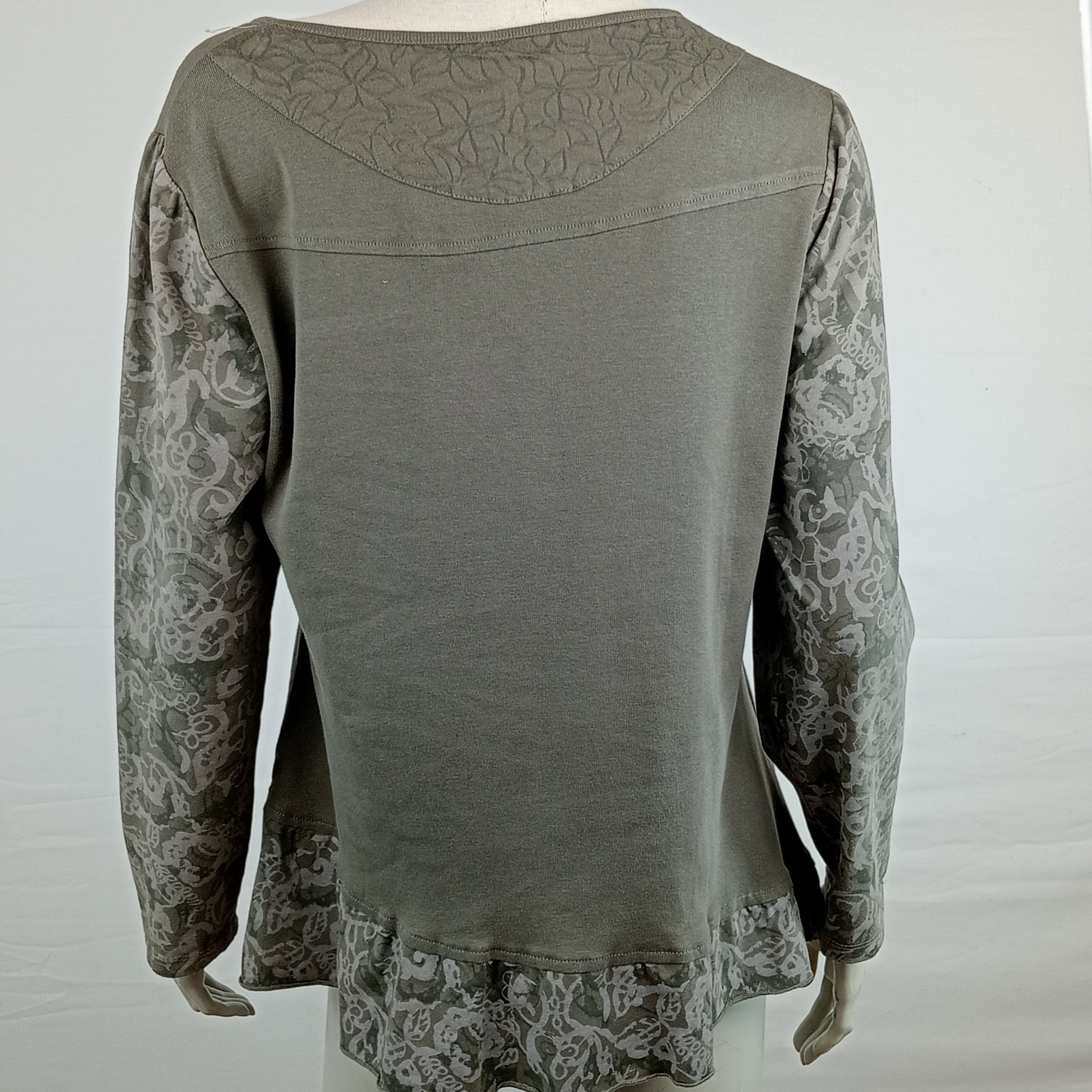 T shirt femme de la marque Jac Jac col rond à manches longues de couleur vert kaki taille 4 (42/44) - Photo 1