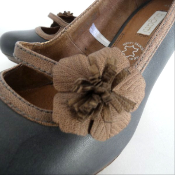 Escarpins Bugatti en cuir Pointure 40 Très bon état - Vue 3 - 
