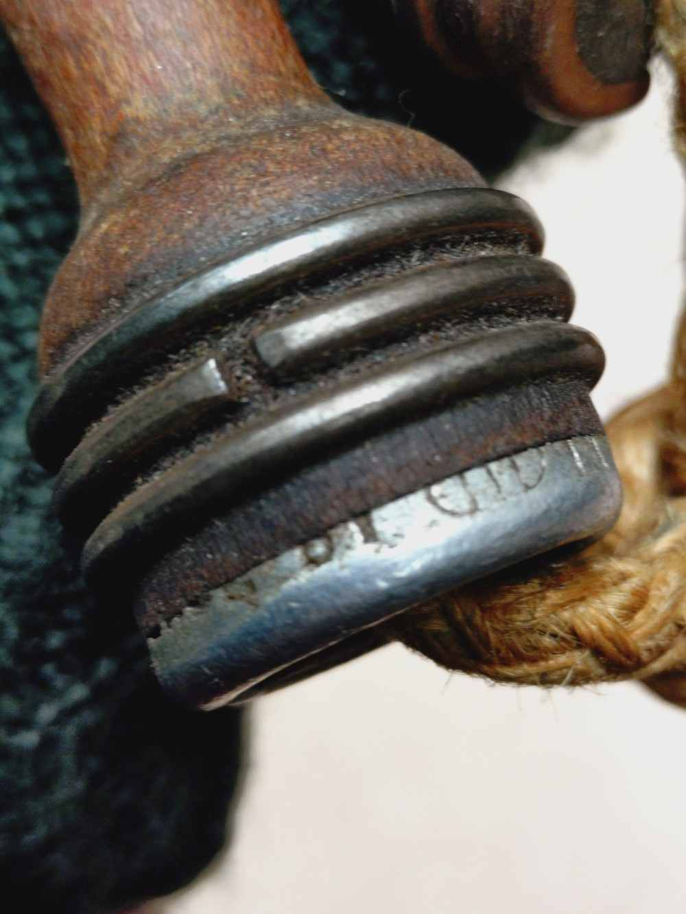 Ancienne corde à sauter des années 30, made in England. Bon état - Vue 5 - 