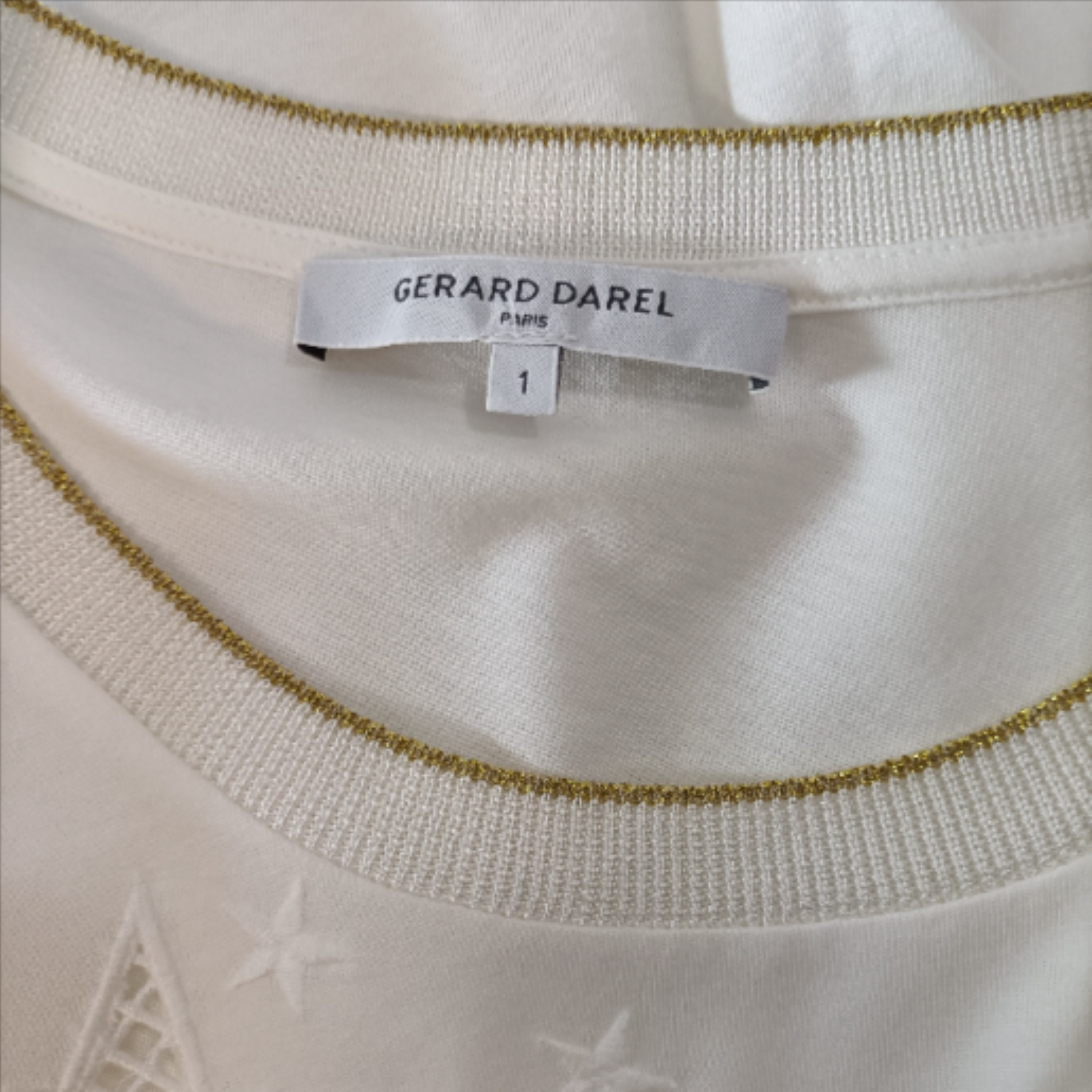 Voir photo 7 de Tshirt manches longues - Gerard Darel Paris - S estimé (taille 1) Tshirt manches longues - Gerard Darel Paris - S estimé (taille 1) - Vue 7 -