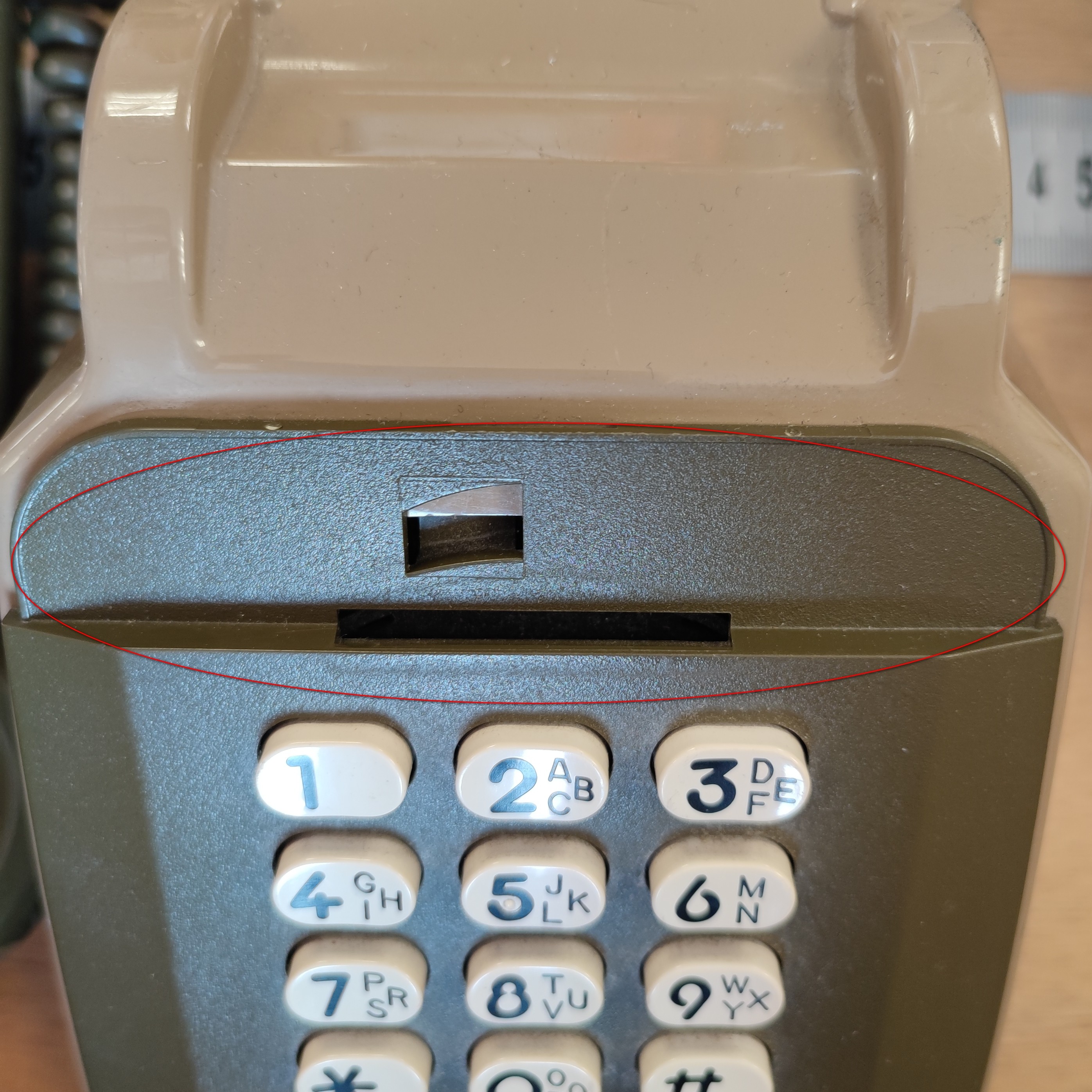 Téléphone fixe vintage kaki Bon état - Vue 8 - 