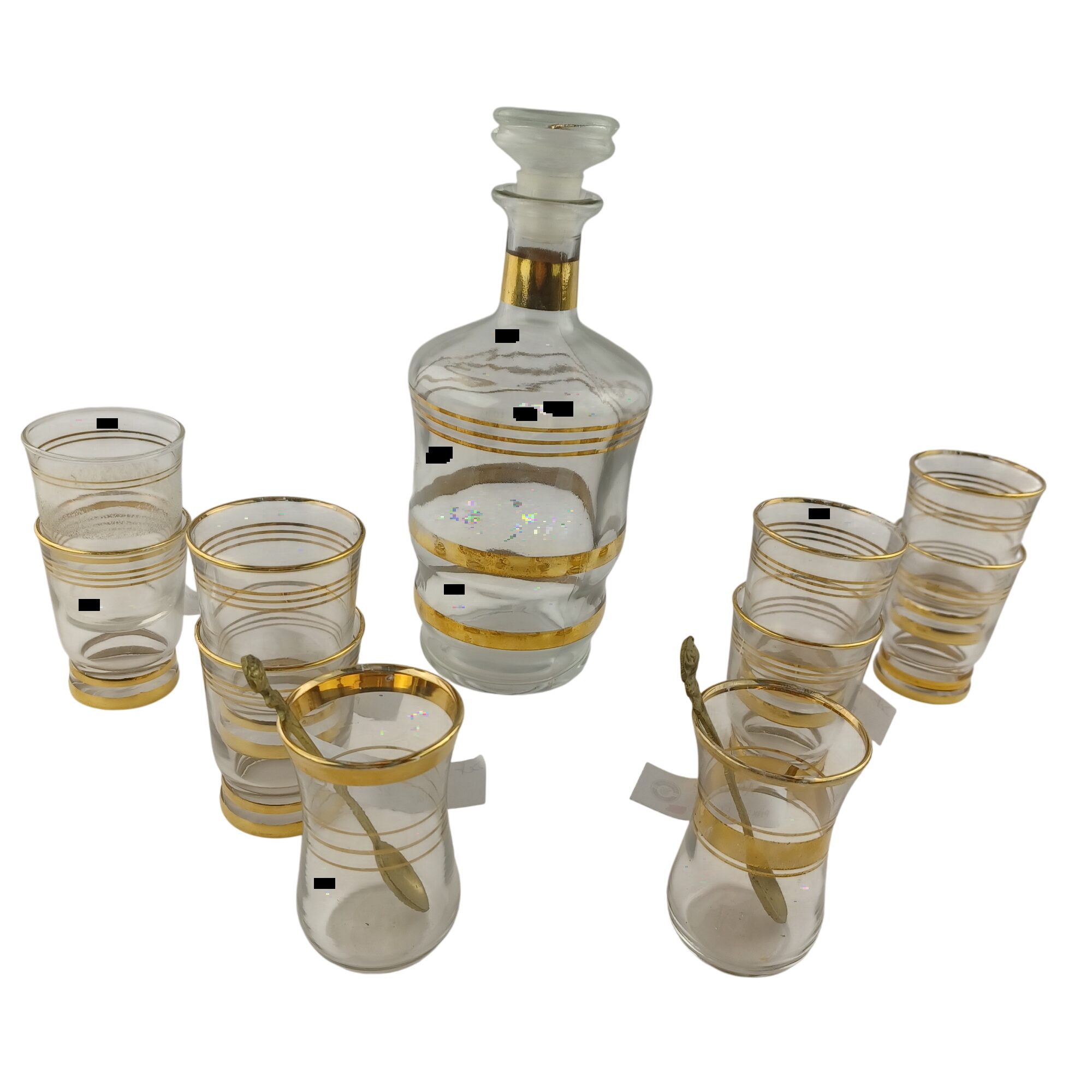 Acheter Service à liqueur comprenant une carafe de 65cl avec bouchon, 8 verres à liqueurs et deux verres à thé avec leur cuillère Très bon état - 20,00 € Service à liqueur comprenant une carafe de 65cl avec bouchon, 8 verres à liqueurs et deux verres à thé avec leur cuillère Très bon état - reconditionné disponible sur Label Emmaüs