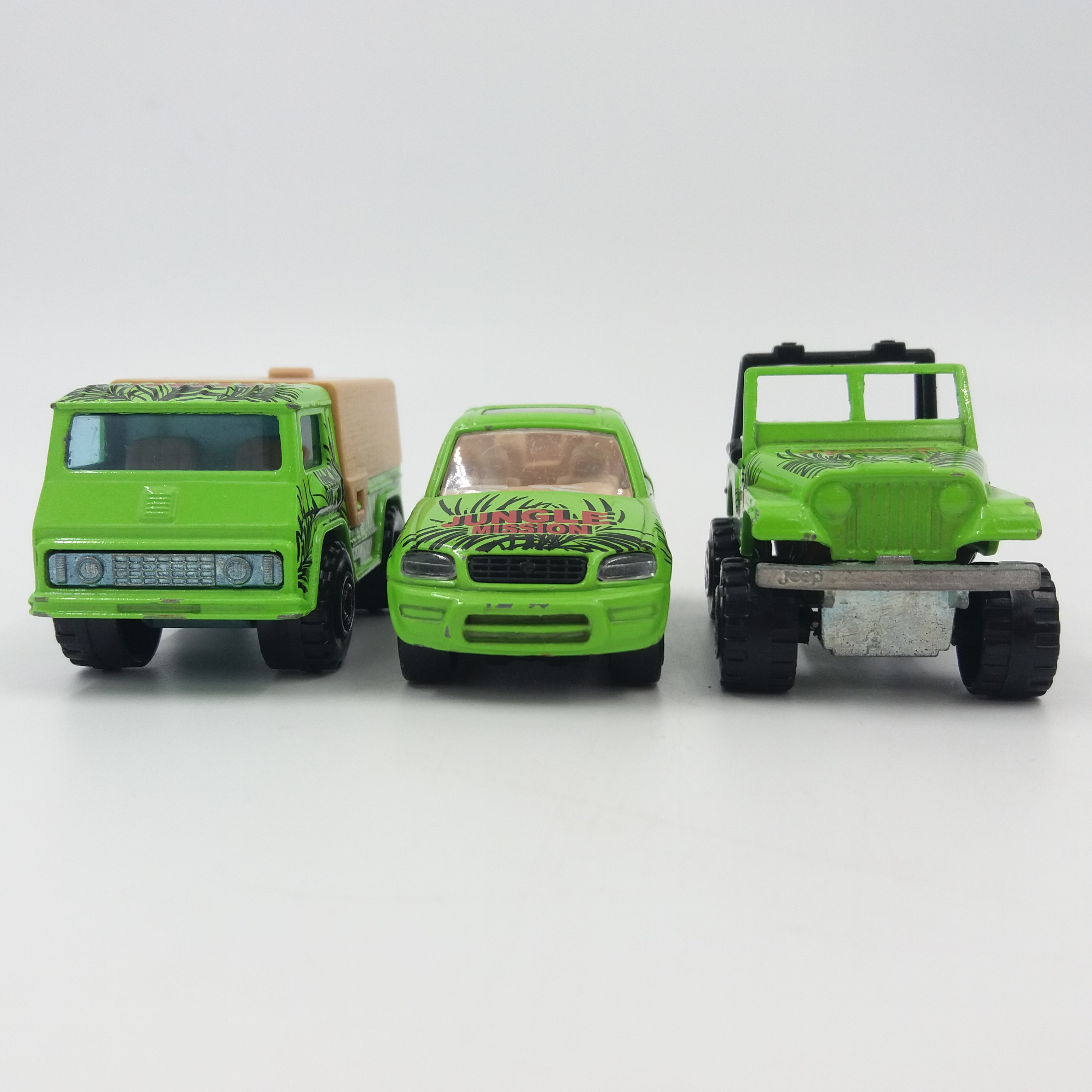 Lot de 3 voitures miniatures vertes, série « JUNGLE » de MAJORETTE  - Très bon état - Photo 3