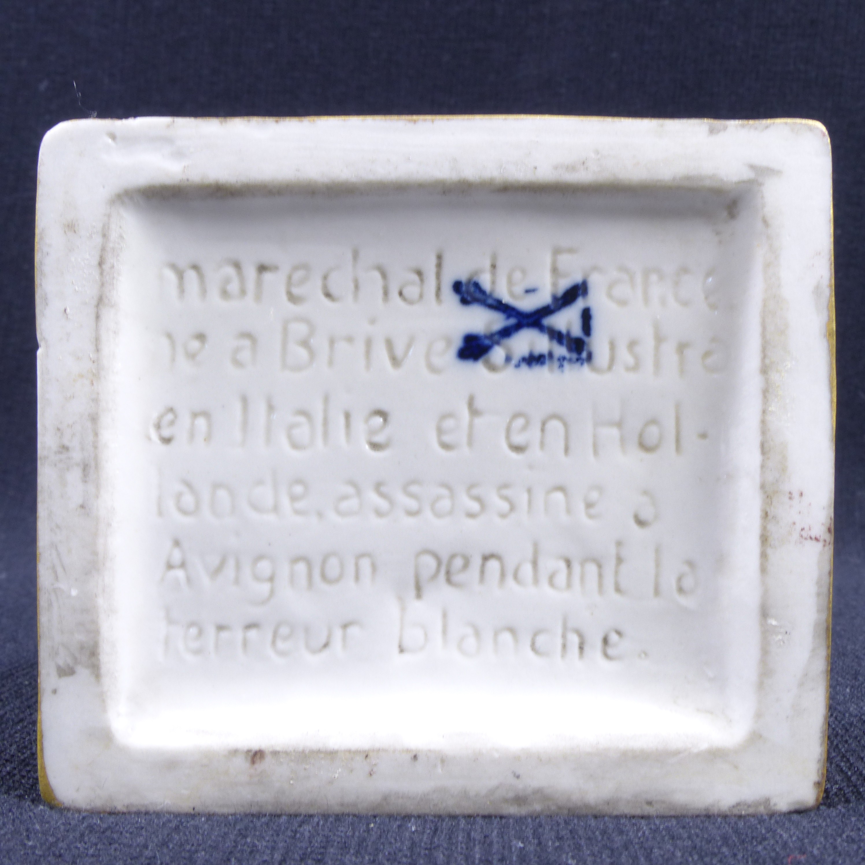 Statue en porcelaine de Paris de 1926 