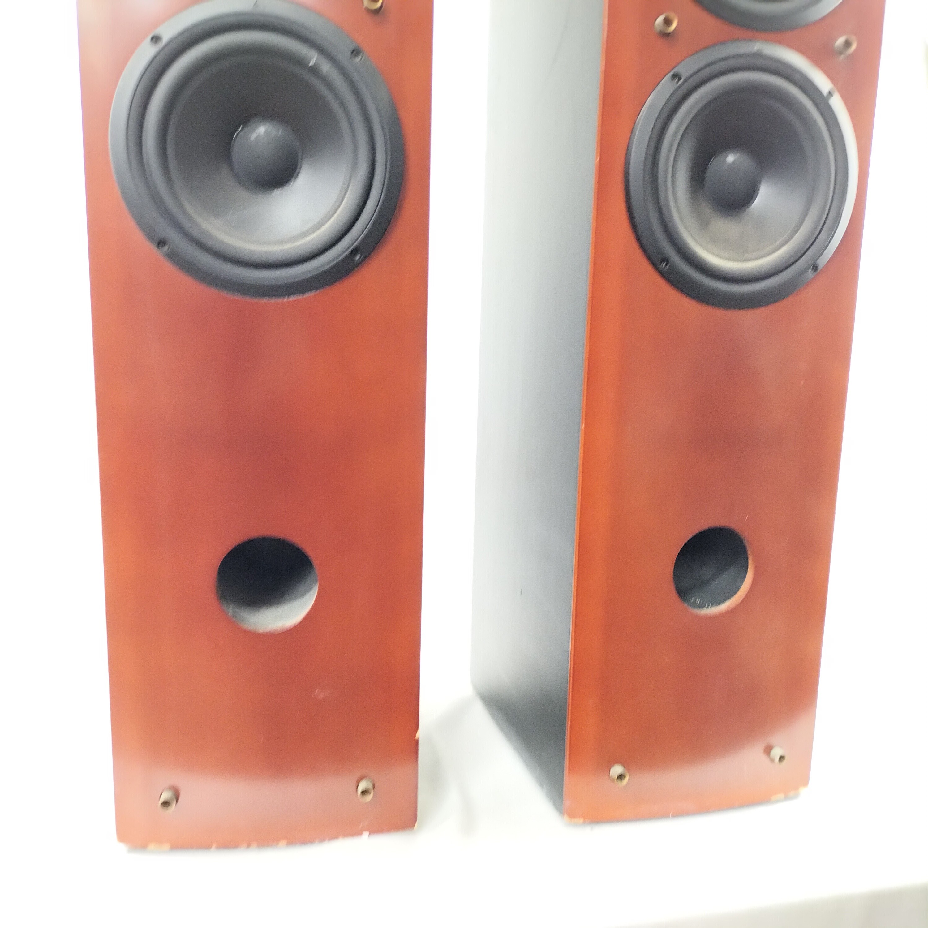 🔊 Paire d’enceintes colonnes Triangle Antal XS – Haut de gamme audiophile 🎼 Bon état - Vue 9 - 