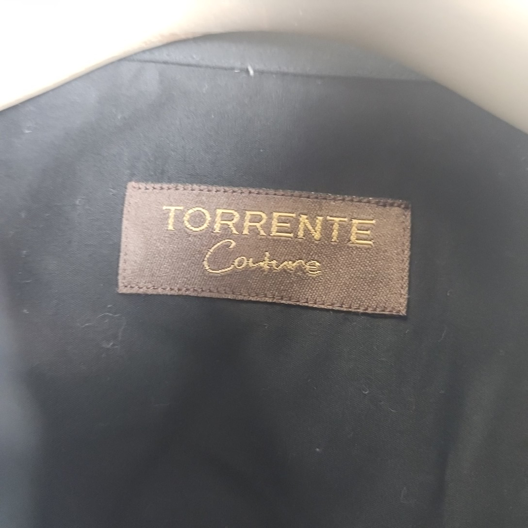 Voir photo 4 de Torrente - Chemise noire 100% coton - Taille 42/44 ( estimée) Torrente - Chemise noire 100% coton - Taille 42/44 ( estimée) Très bon état - Vue 4 -