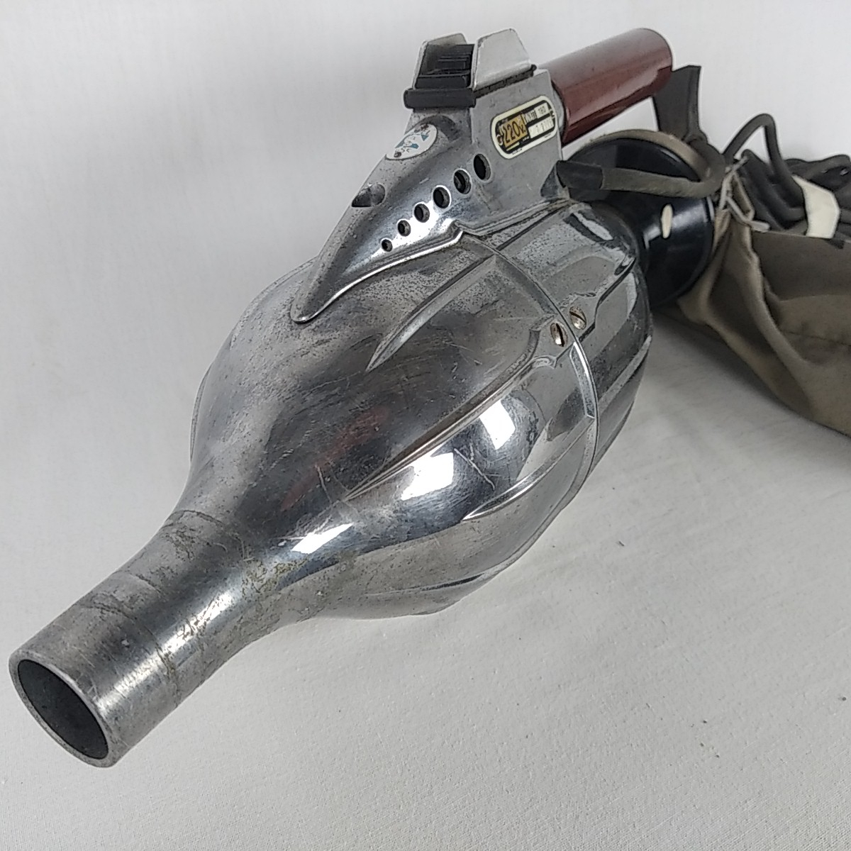 Aspirateur ancien modèle Tornado - Socadem - État correct - Photo 2