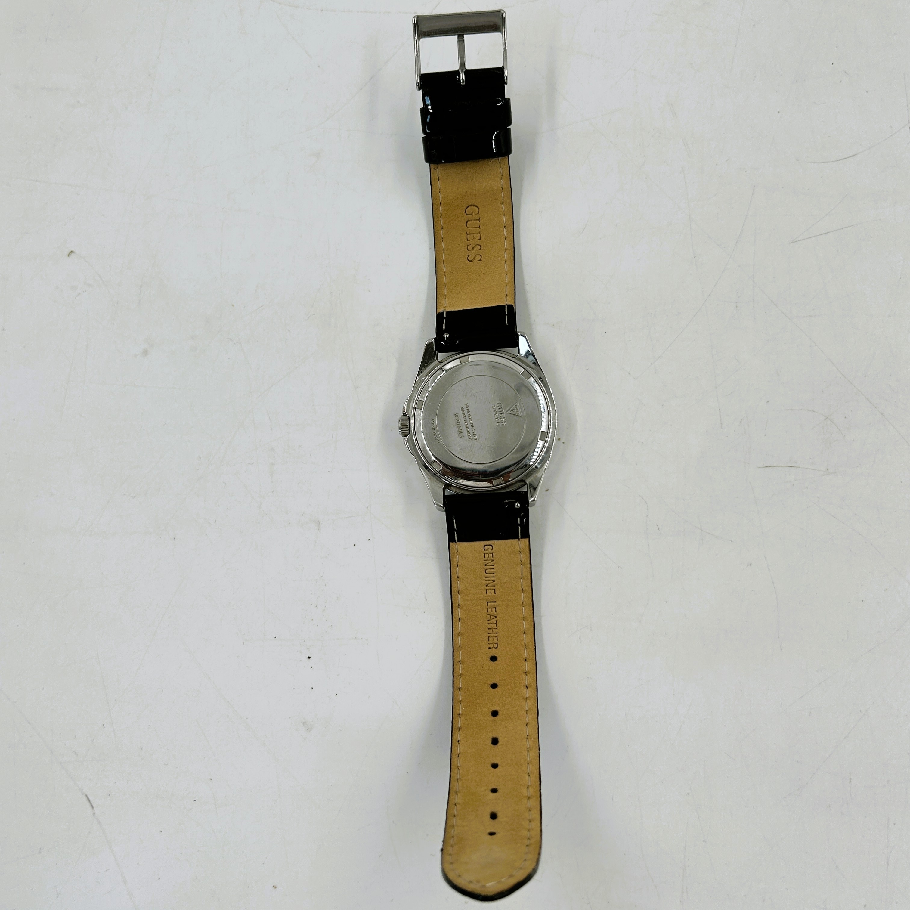 Montre Guess à quartz - Photo 3