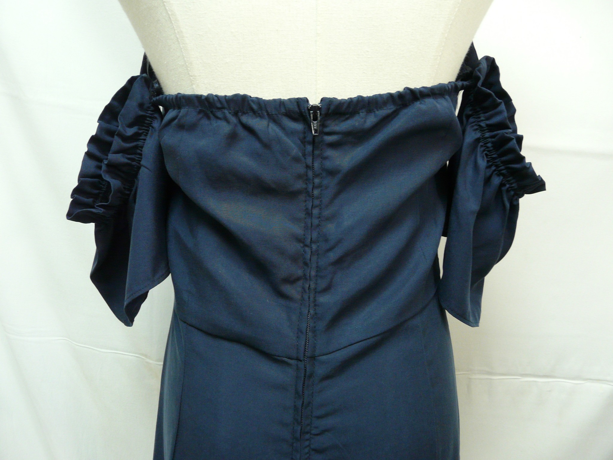 Voir photo 6 de RF276 - Robe épaules dénudées - Naf Naf - Taille 38 RF276 - Robe épaules dénudées - Naf Naf - Taille 38 Comme neuf - Vue 6 -