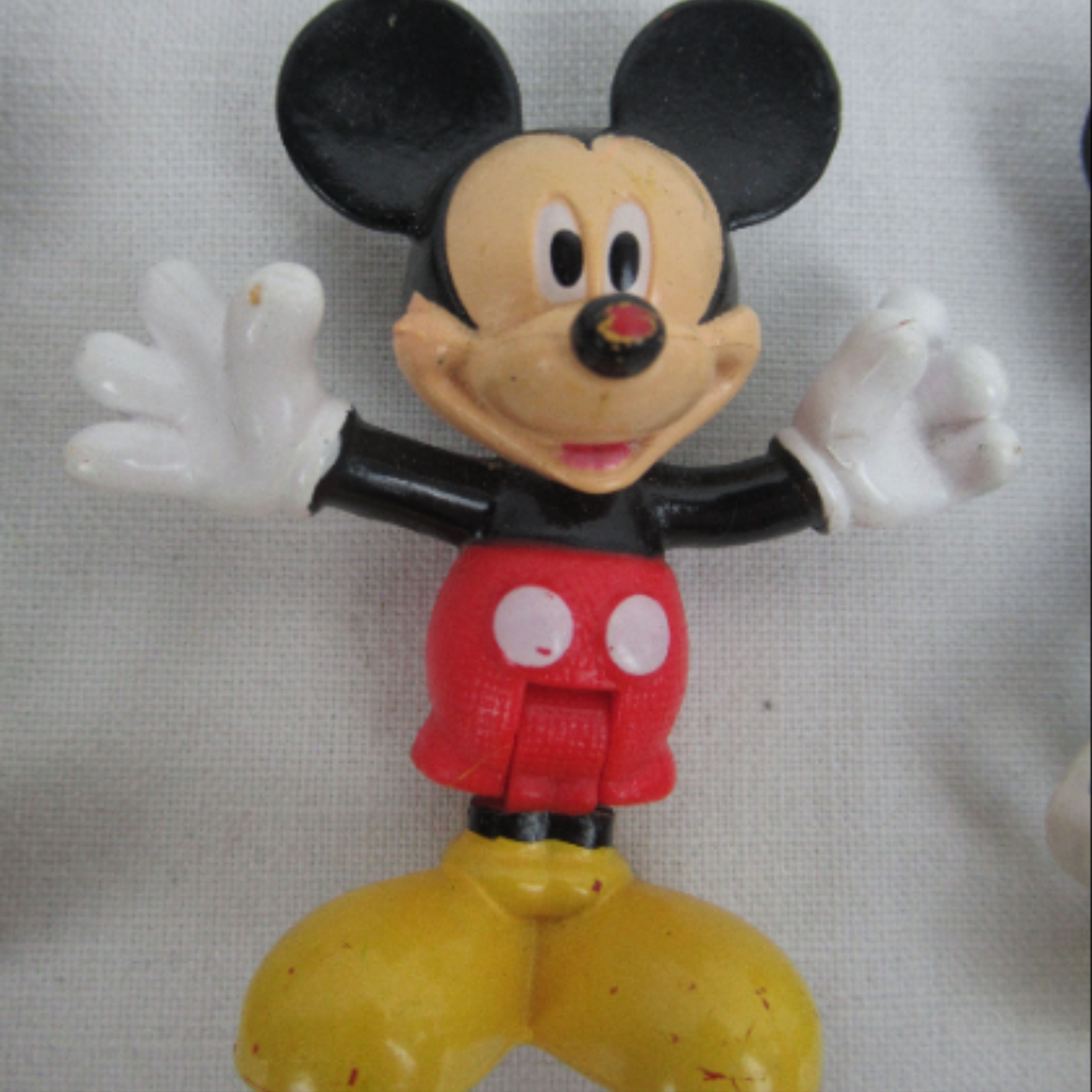 Lot de dix figurines Mickey et ses amis Bon état - Vue 5 - 