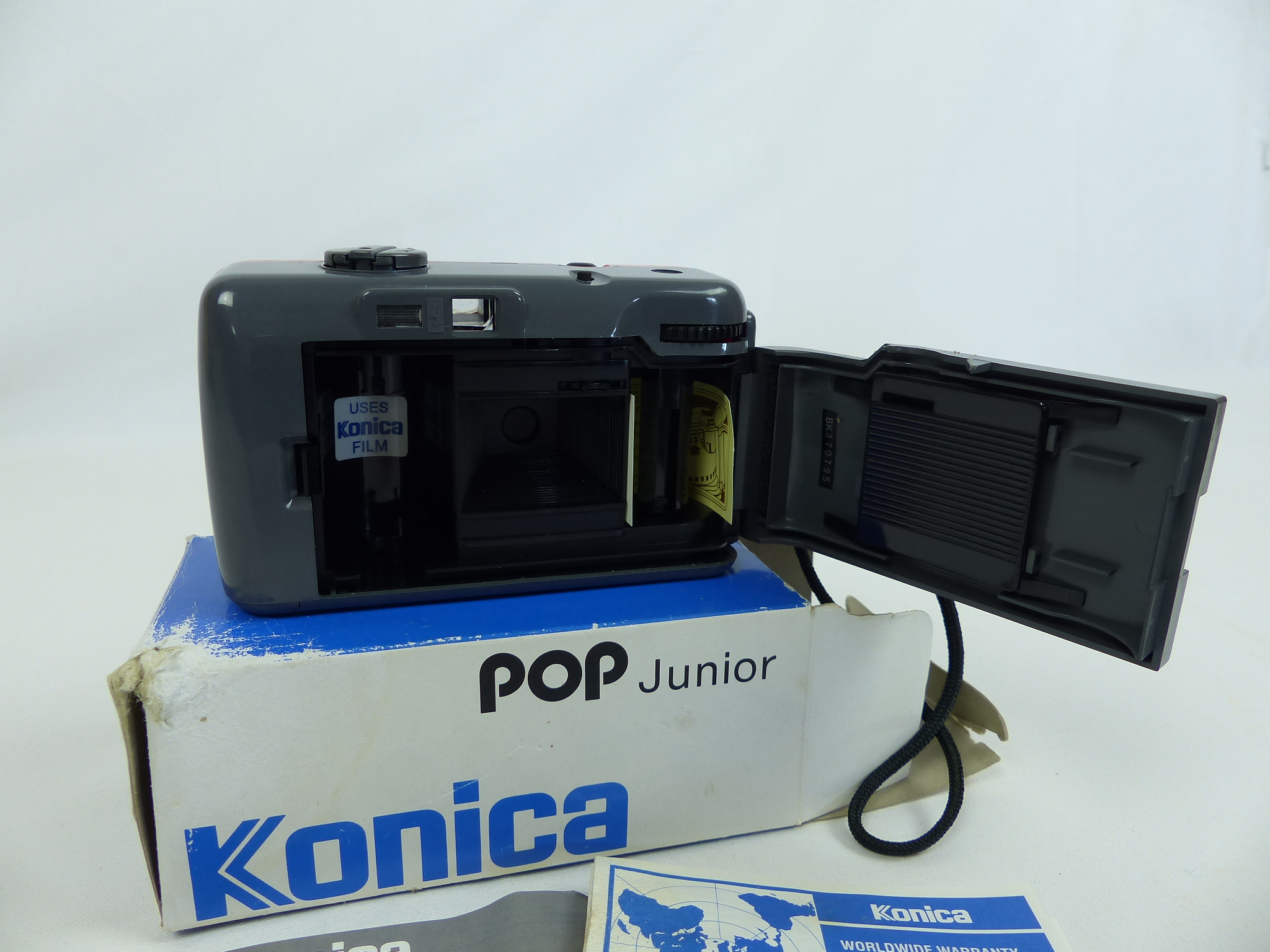 Appareil photo - KONICA Pop Junior - Vintage des année 1970  - Photo 4