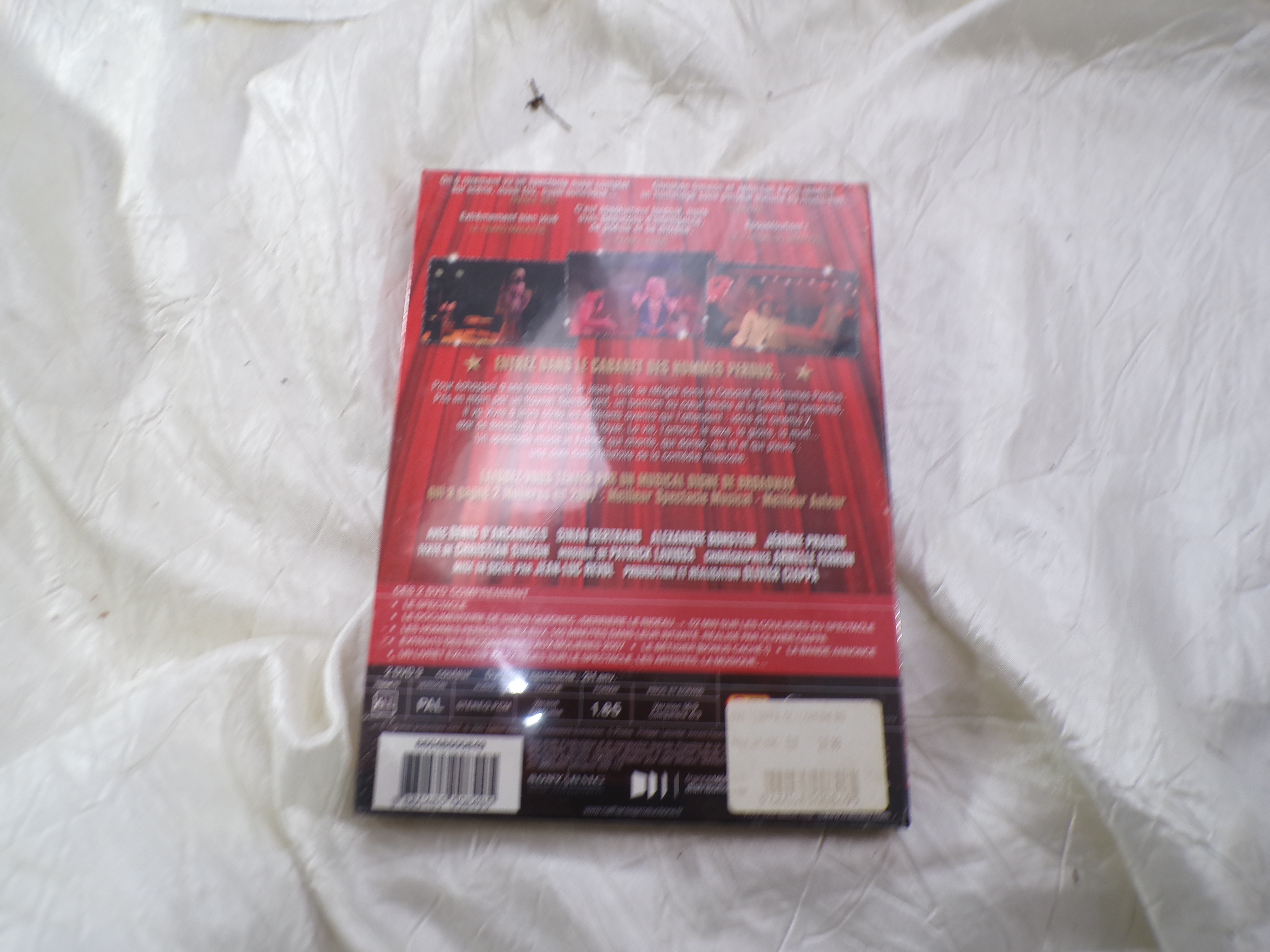 Voir photo 2 de DVD du spectacle "Le Cabaret des Hommes Perdus DVD du spectacle "Le Cabaret des Hommes Perdus Comme neuf - Vue 2 -