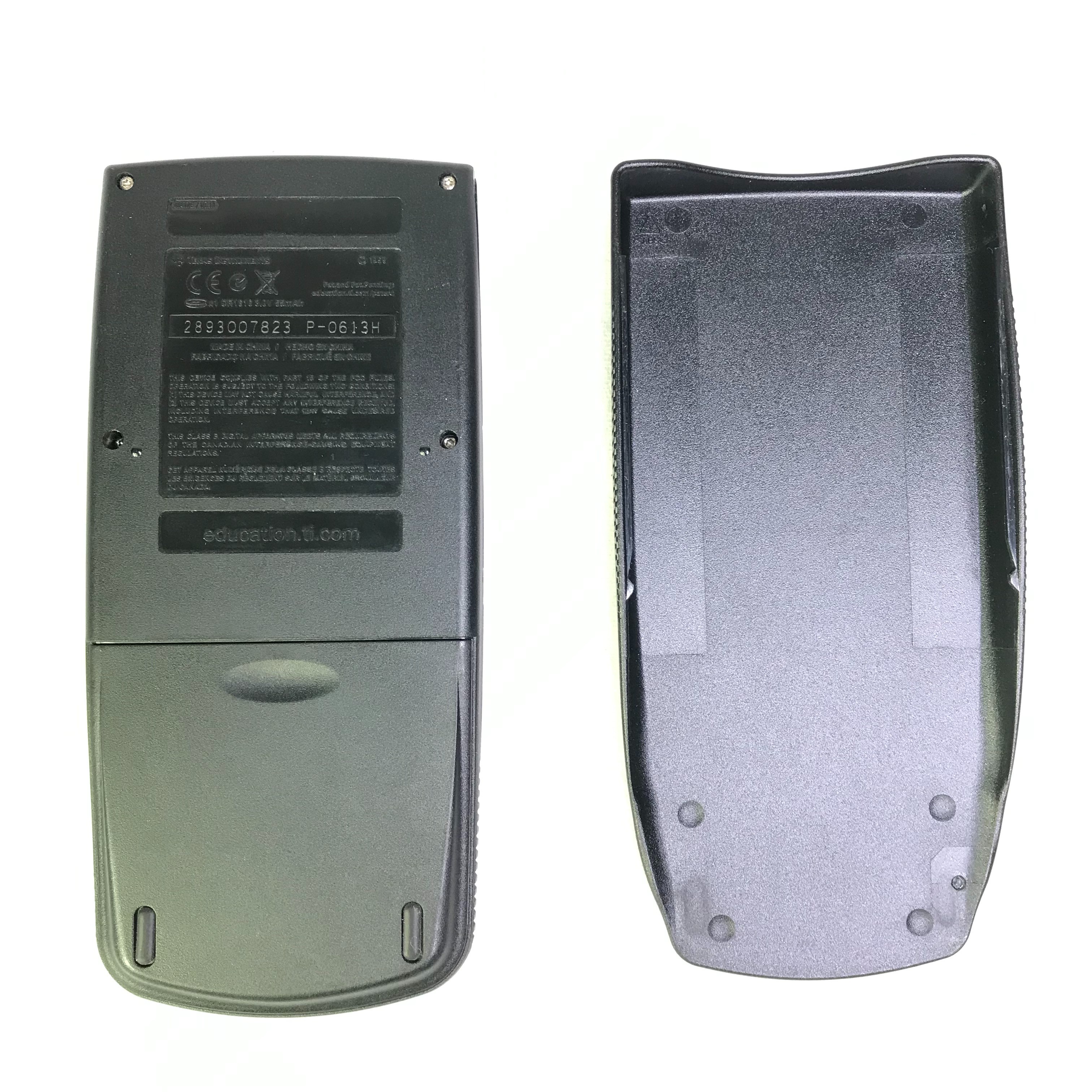 Calculatrice Texas Instruments TI-82 – 1999 – Occasion Très Bon état