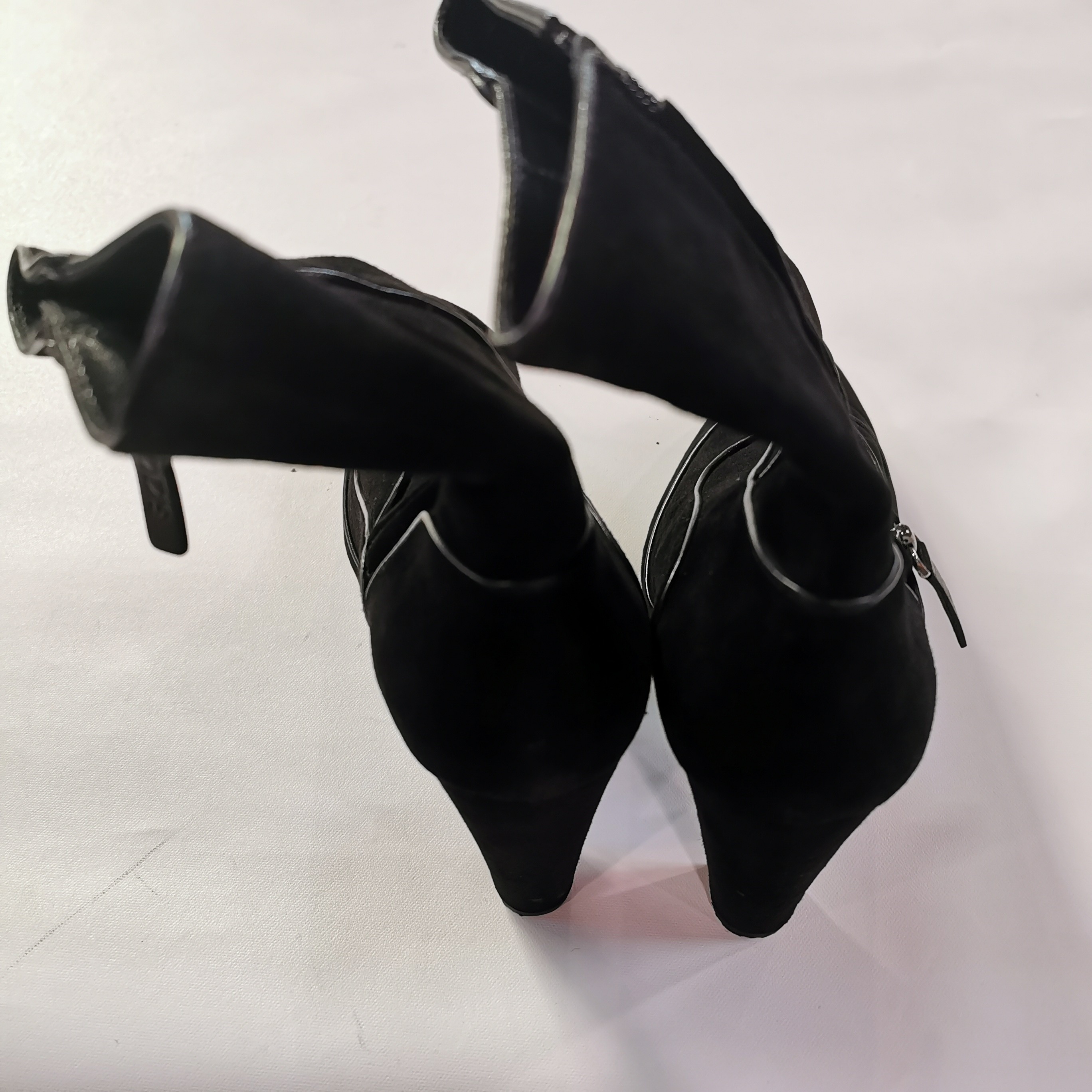 Bottines daim noir - Tod's - 40 - Photo 1