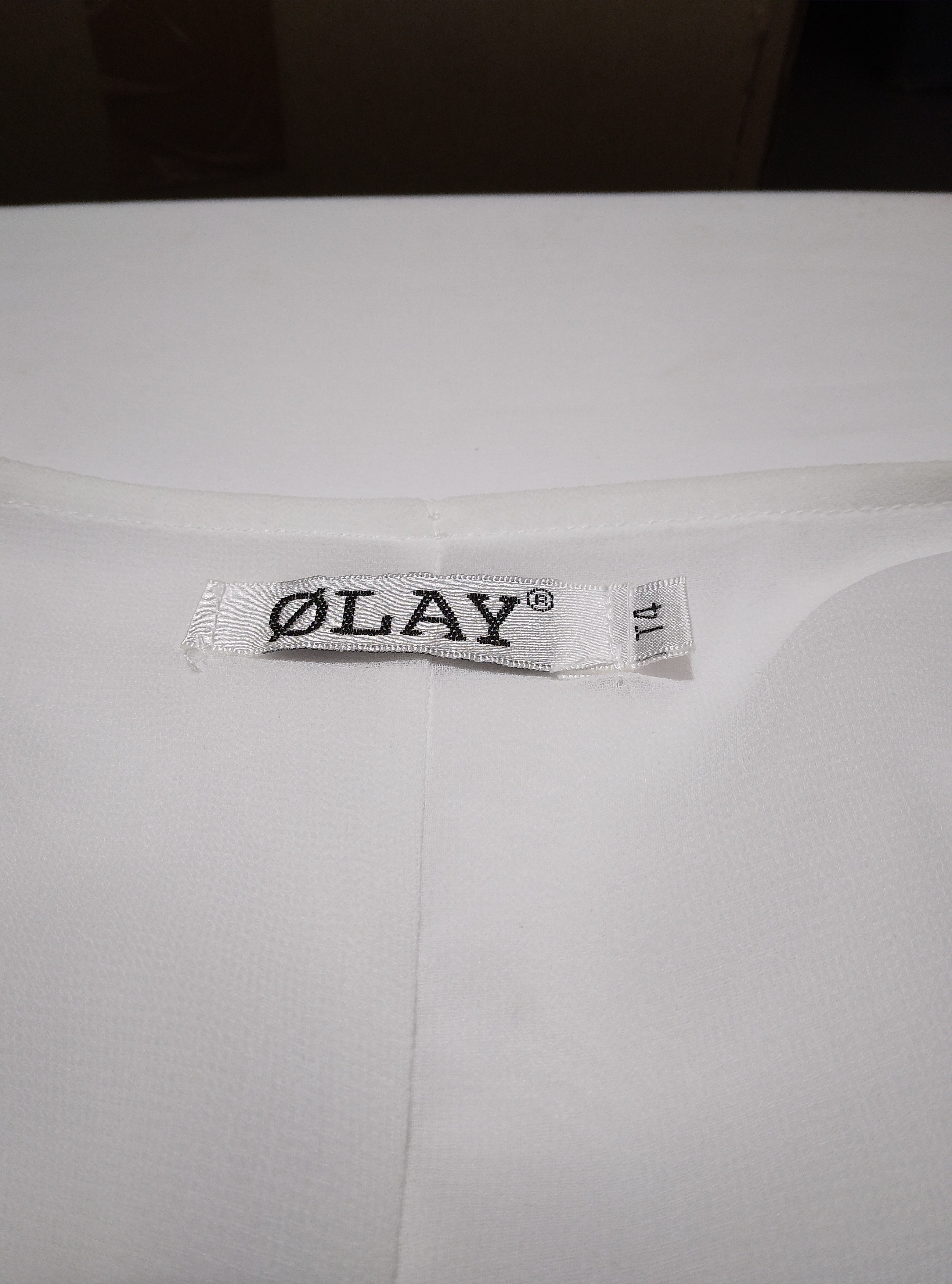 Robe sans manche blanche avec une fleur rouge, Olay - T4 Bon état - Vue 6 - 