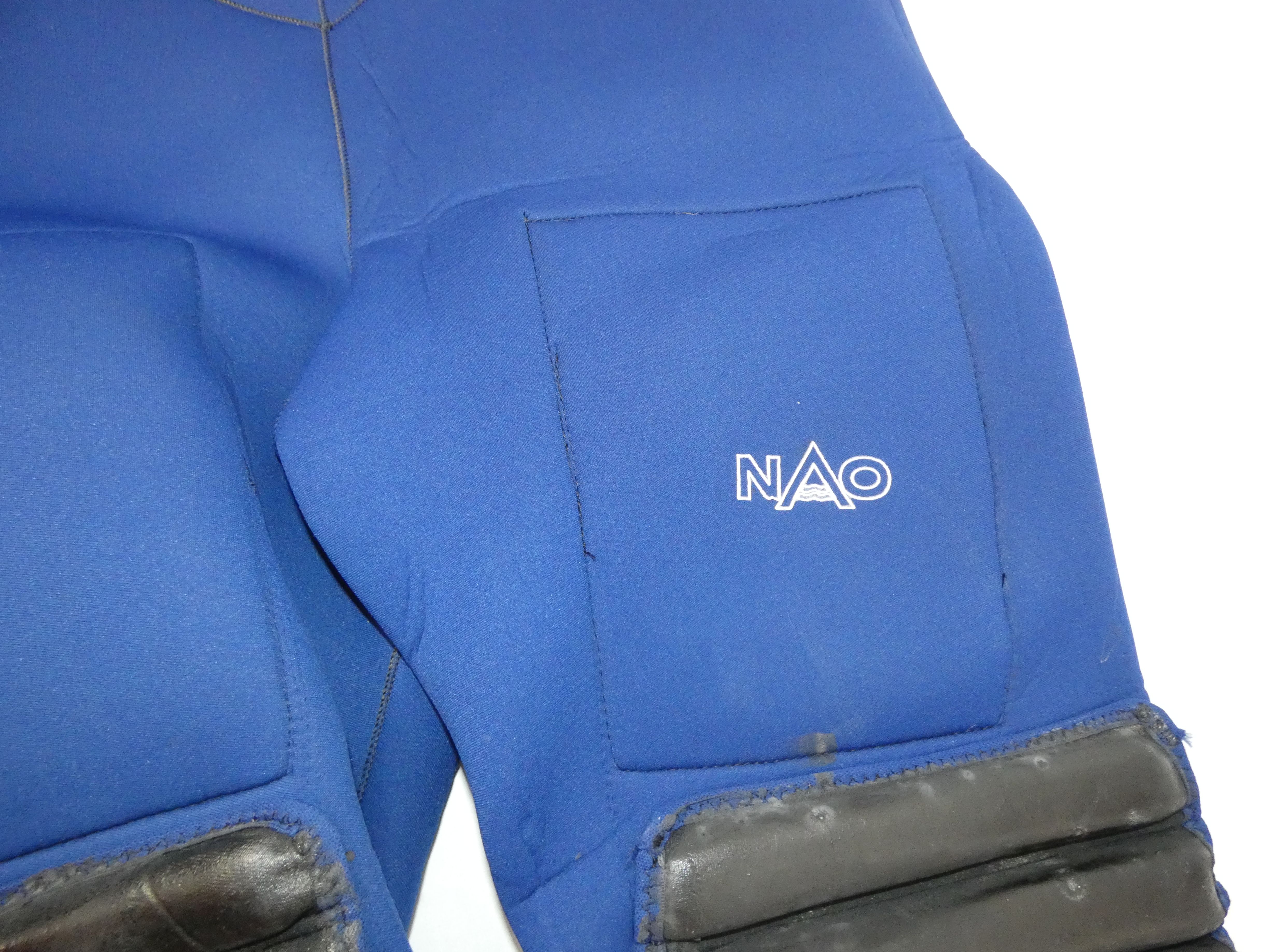 Ensemble complet en néoprène de marque NAO pour canyoning ou rafting Bon état - Vue 12 - 