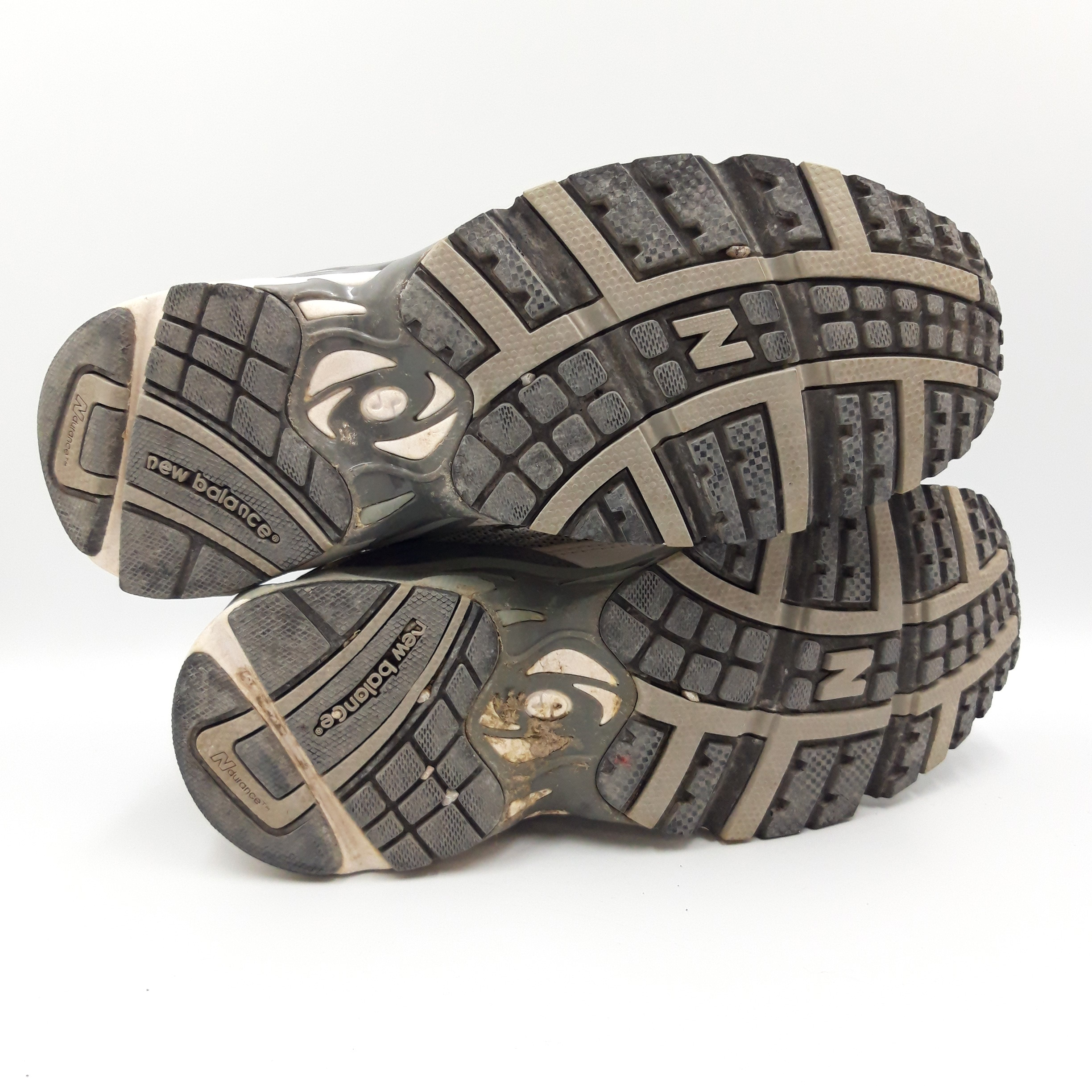 Baskets New Balance vintage modèle 716 pour homme Bon état - Vue 6 - 