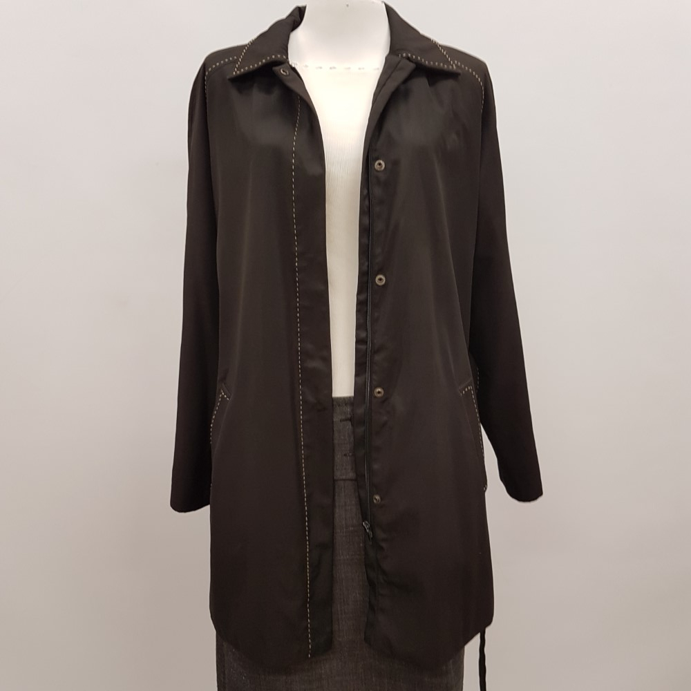 Voir photo 5 de Parka noir - ADELE JORIS - taille 40 Parka noir - ADELE JORIS - taille 40 Très bon état - Vue 5 -