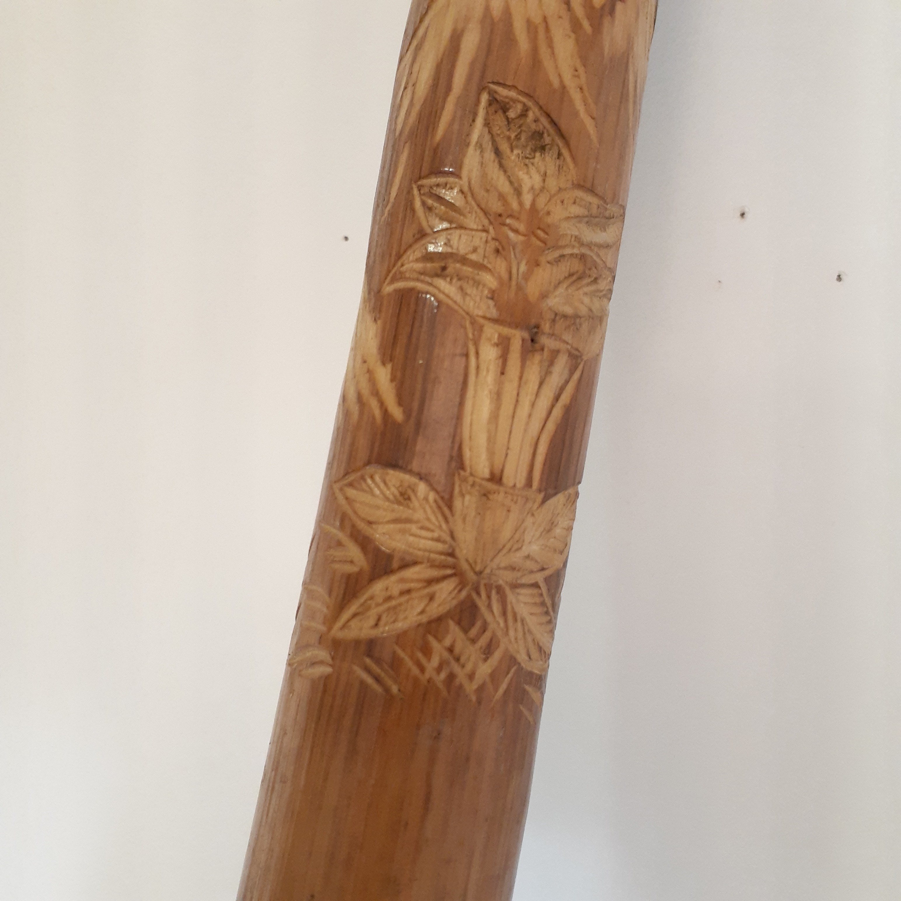 Canne de marche en bois sculpté - Photo 4