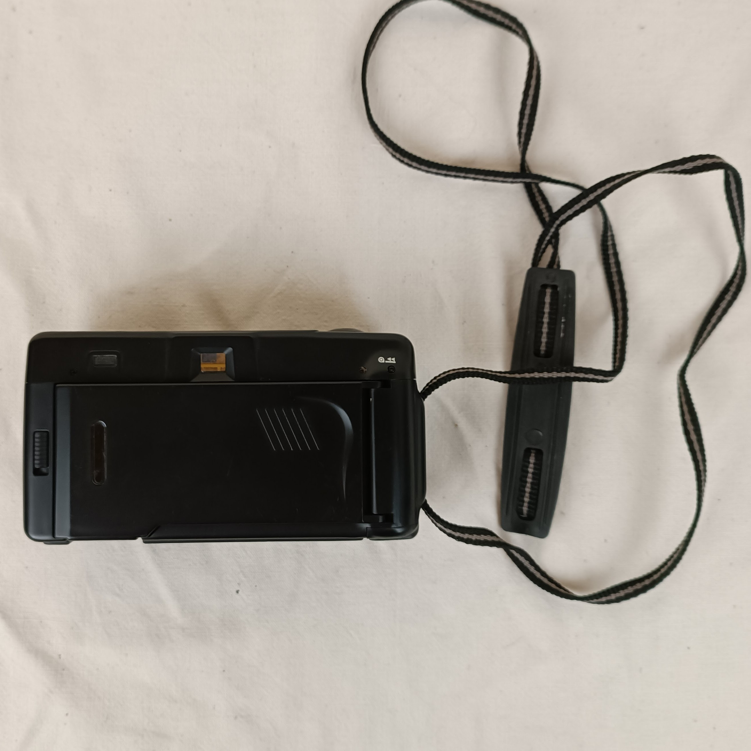Appareil photo argentique France Loisir DX 1000, avec son étui État correct - Vue 2 - 