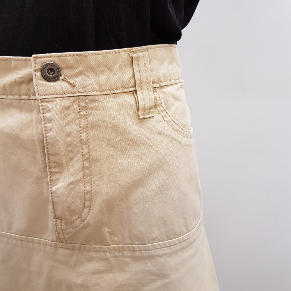 Voir photo 7 de Jupe en toile beige façon jean - PEPE JEANS - taille M Jupe en toile beige façon jean - PEPE JEANS - taille M Très bon état - Vue 7 -