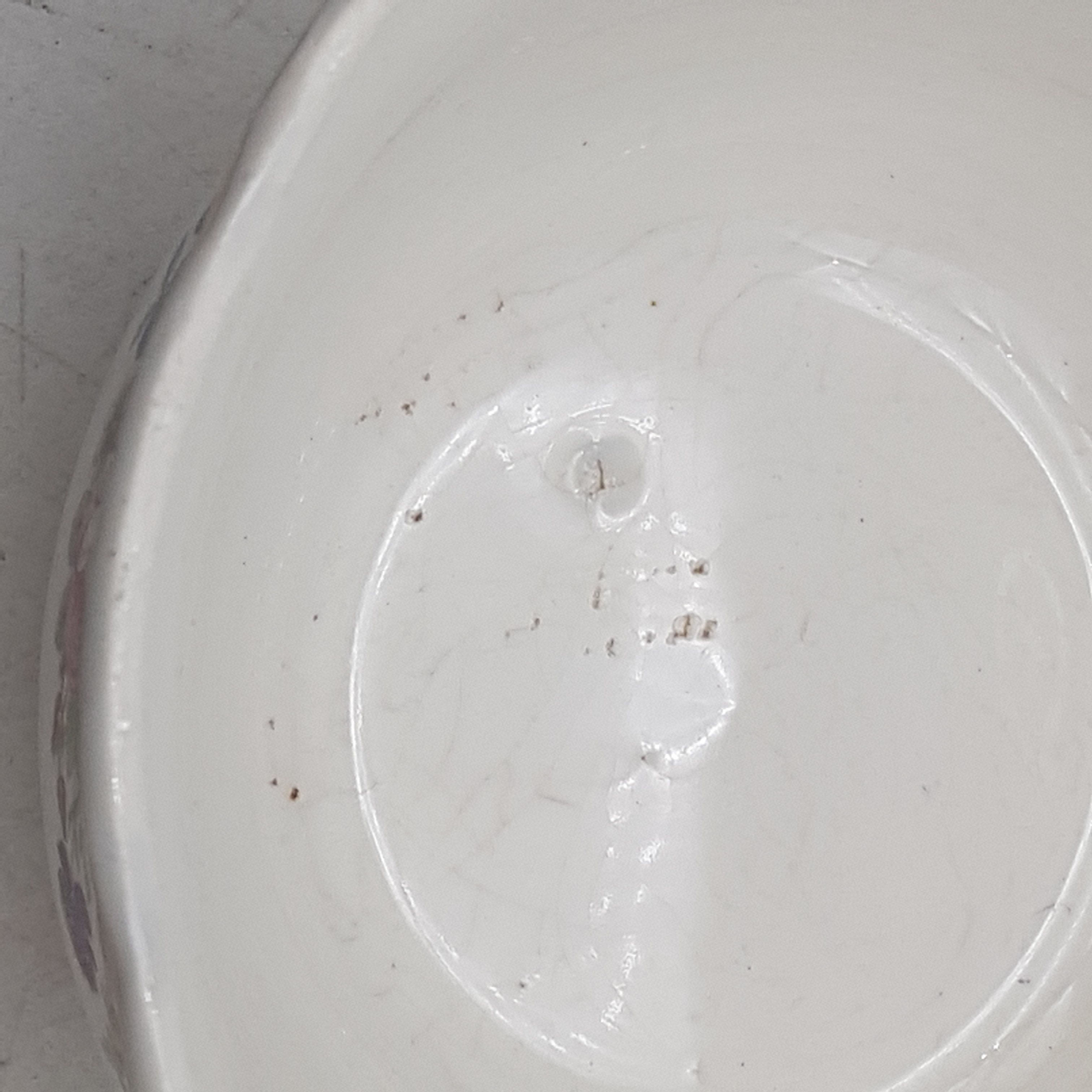 Lot de 3 tasses en faience blanche à motif fleur de Digoin Bon état - Vue 4 - 