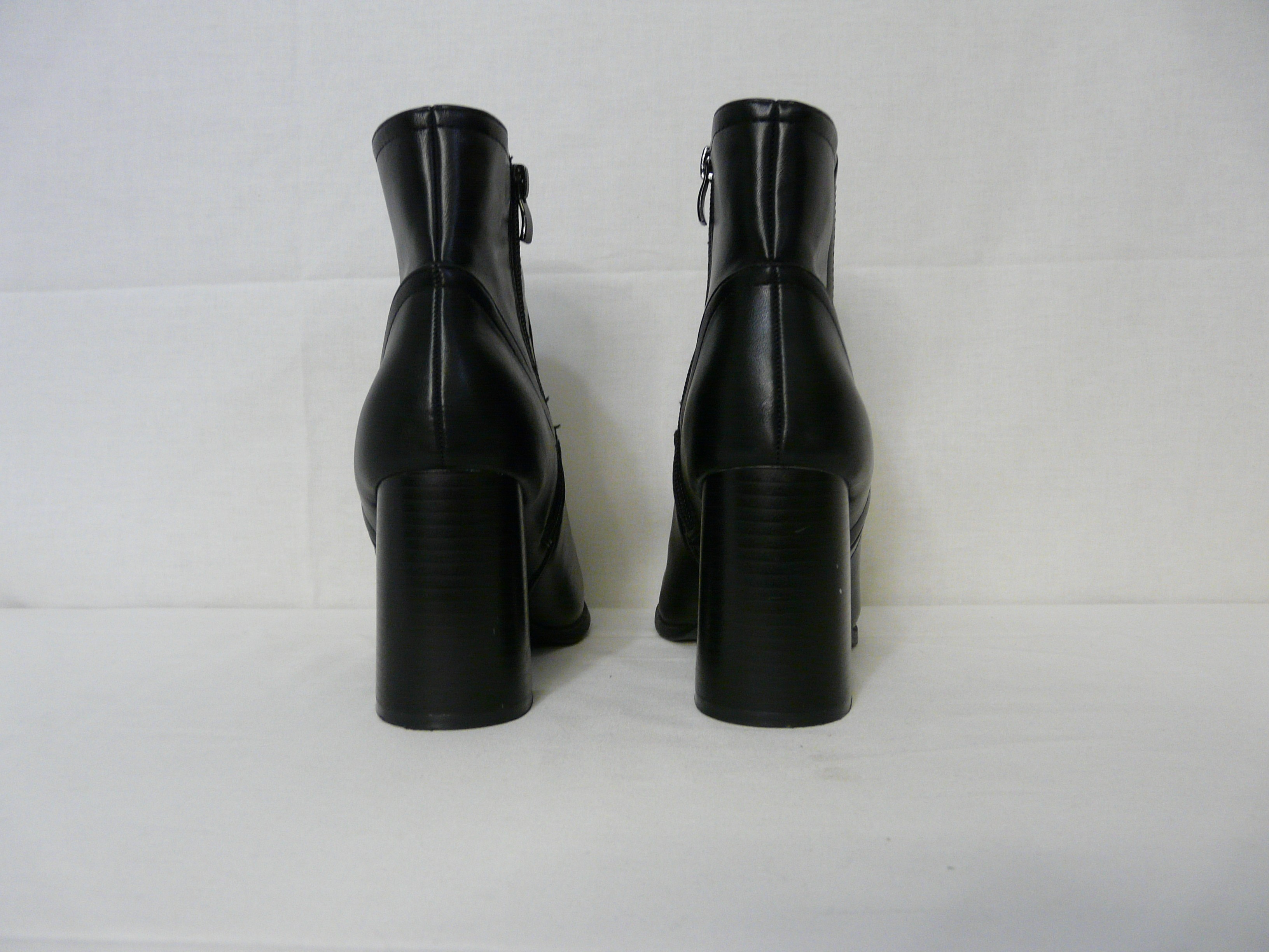 C122 - Bottines à talons - My B - Pointure 38 - Photo 3