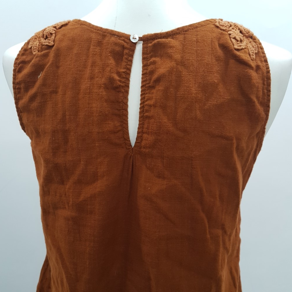 Voir photo 6 de Top à bretelles terracotta - PULL&BEAR - taille S Top à bretelles terracotta - PULL&BEAR - taille S Très bon état - Vue 6 -