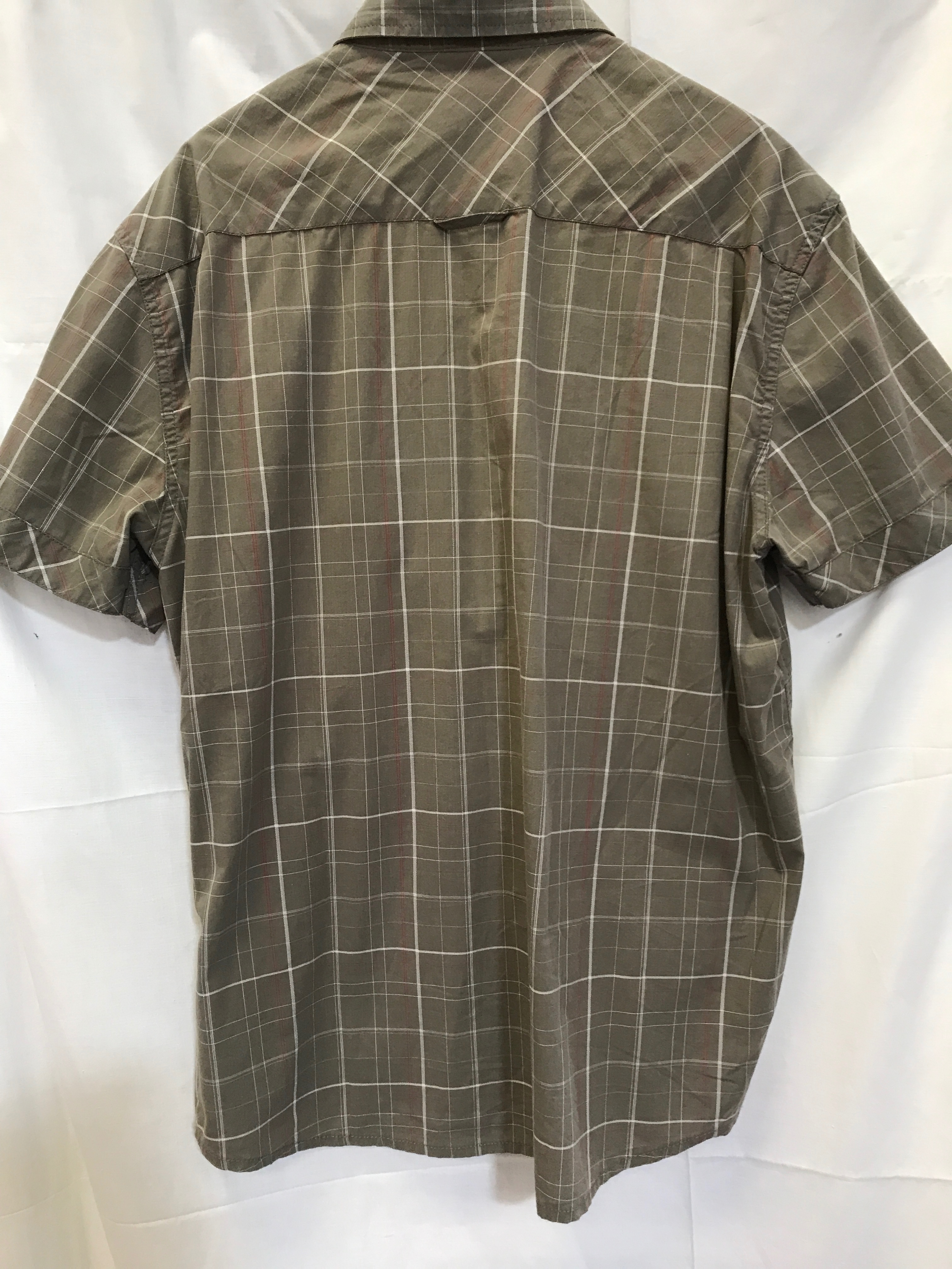 Voir photo 5 de Chemise à manches courtes Kali/brun « Quechua » TXXL Chemise à manches courtes Kali/brun « Quechua » TXXL Très bon état - Vue 5 -