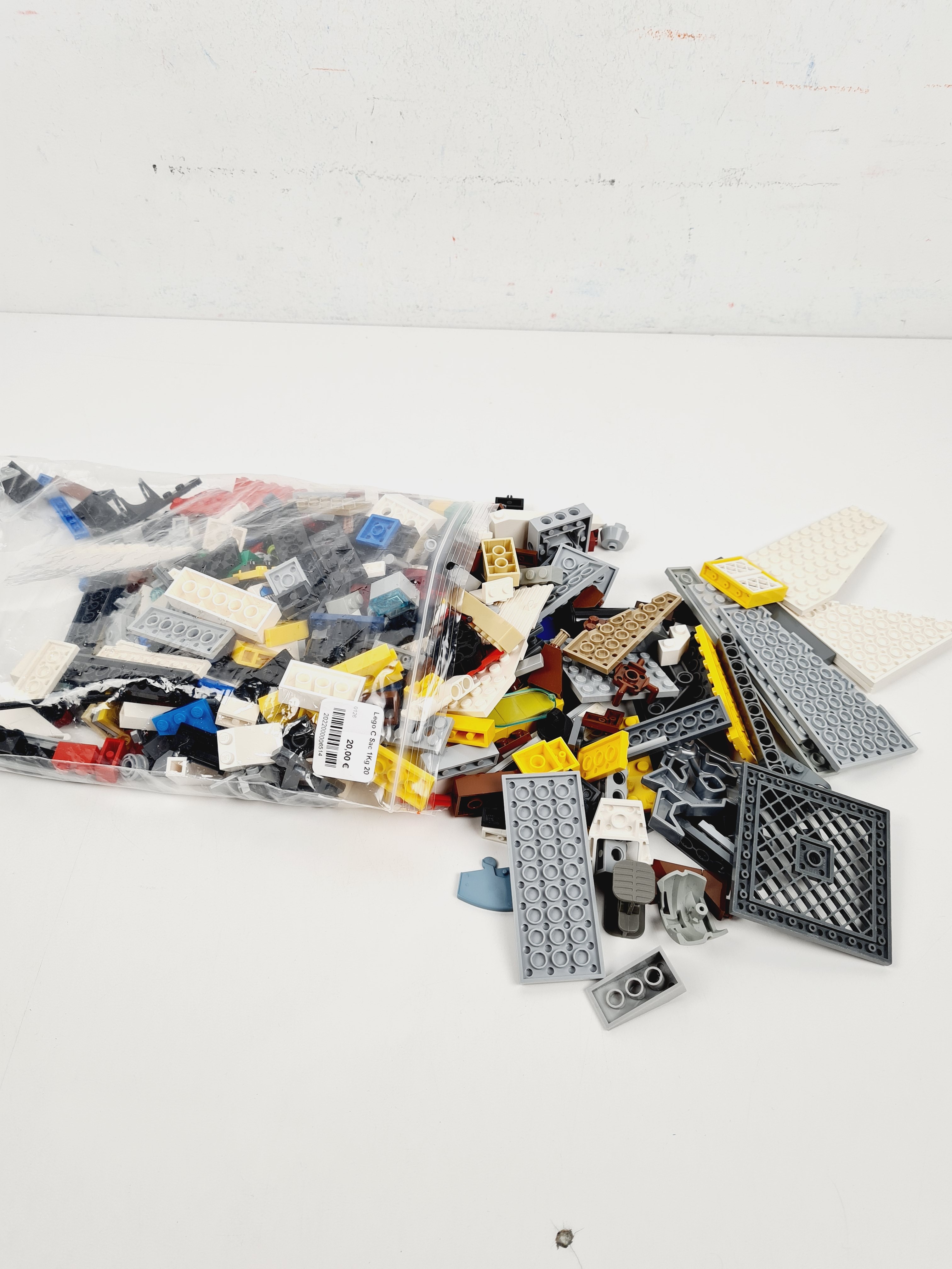 Voir photo 3 de Lego - Sachet Lego en vrac - 500 g Lego - Sachet Lego en vrac - 500 g Bon état - Vue 3 -