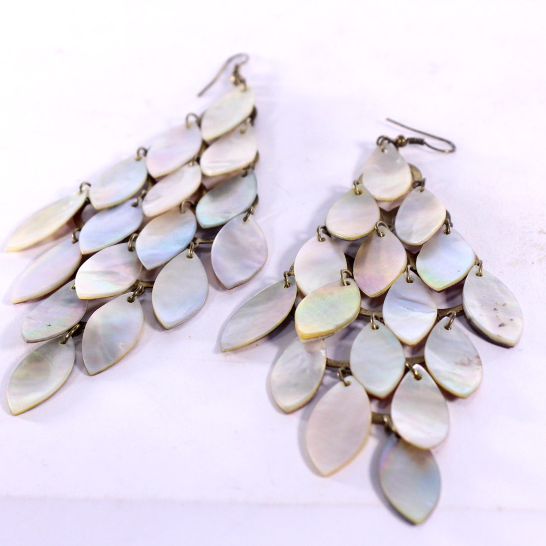 Boucles d'oreille longues pour oreilles percées Bon état - Vue 2 - 