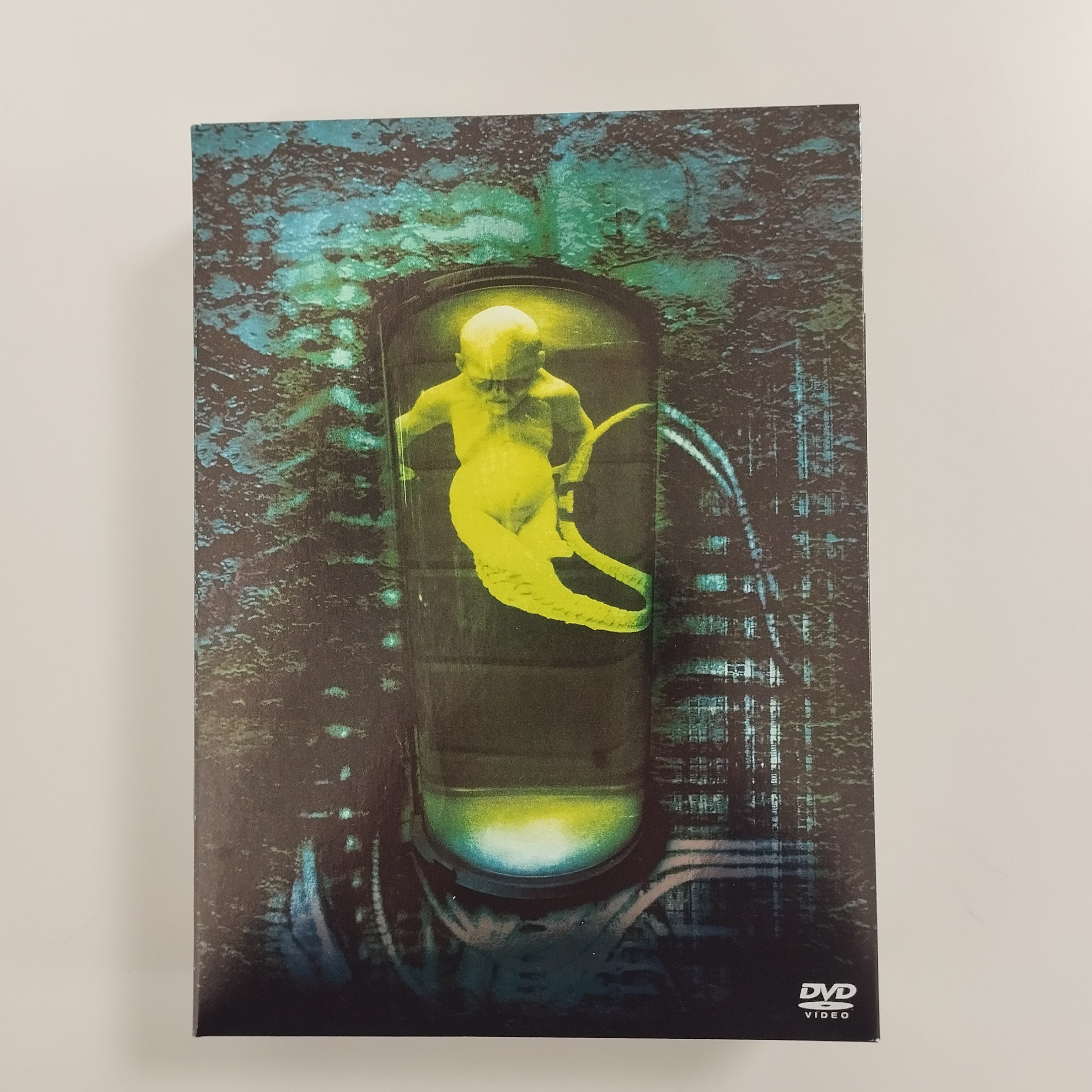Coffret 9 DVD : Alien - Quadrilogy  - Vue 3 - 