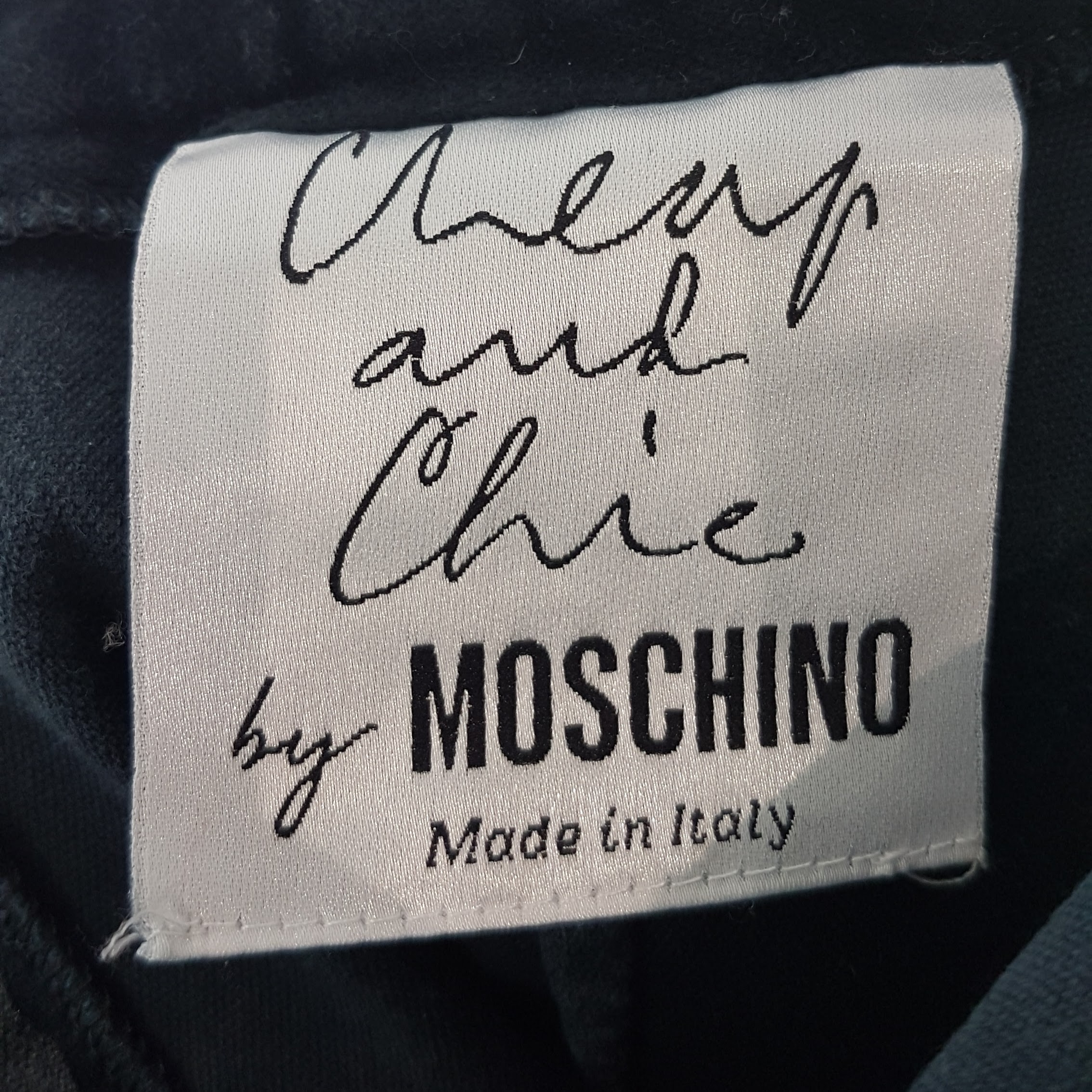 Voir photo 6 de Jupe en velours - Moschino - 36 Jupe en velours - Moschino - 36 Très bon état - Vue 6 -