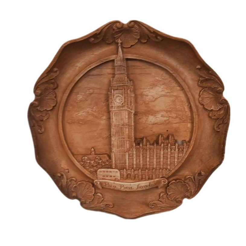Acheter Assiette Mural Décoratif En Bois Très bon état - 16,00 € Assiette Mural Décoratif En Bois Très bon état - reconditionné disponible sur Label Emmaüs