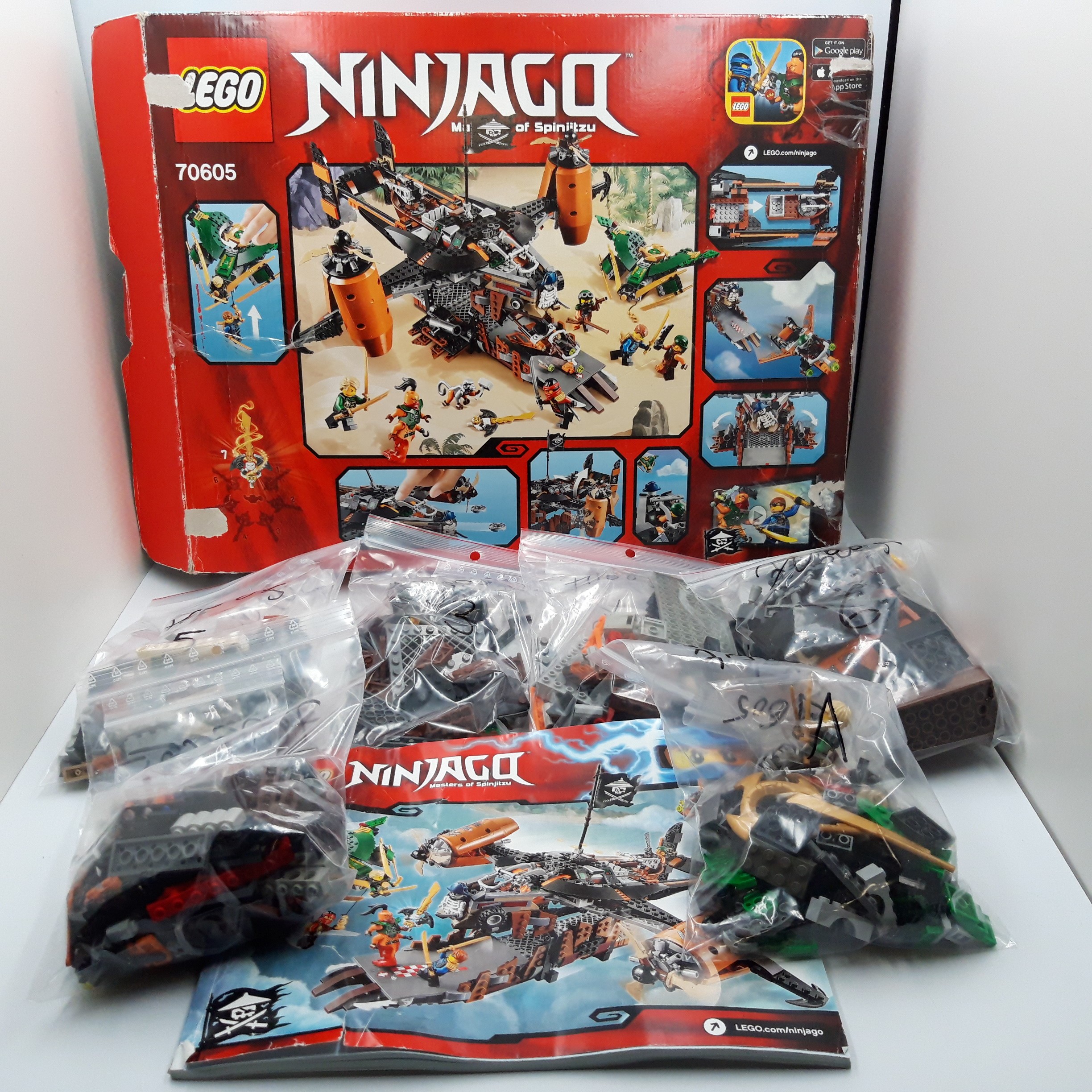 LEGO NINJAGO - Réf 70605 ''Le Vaisseau de la Malédiction'', Complet ...
