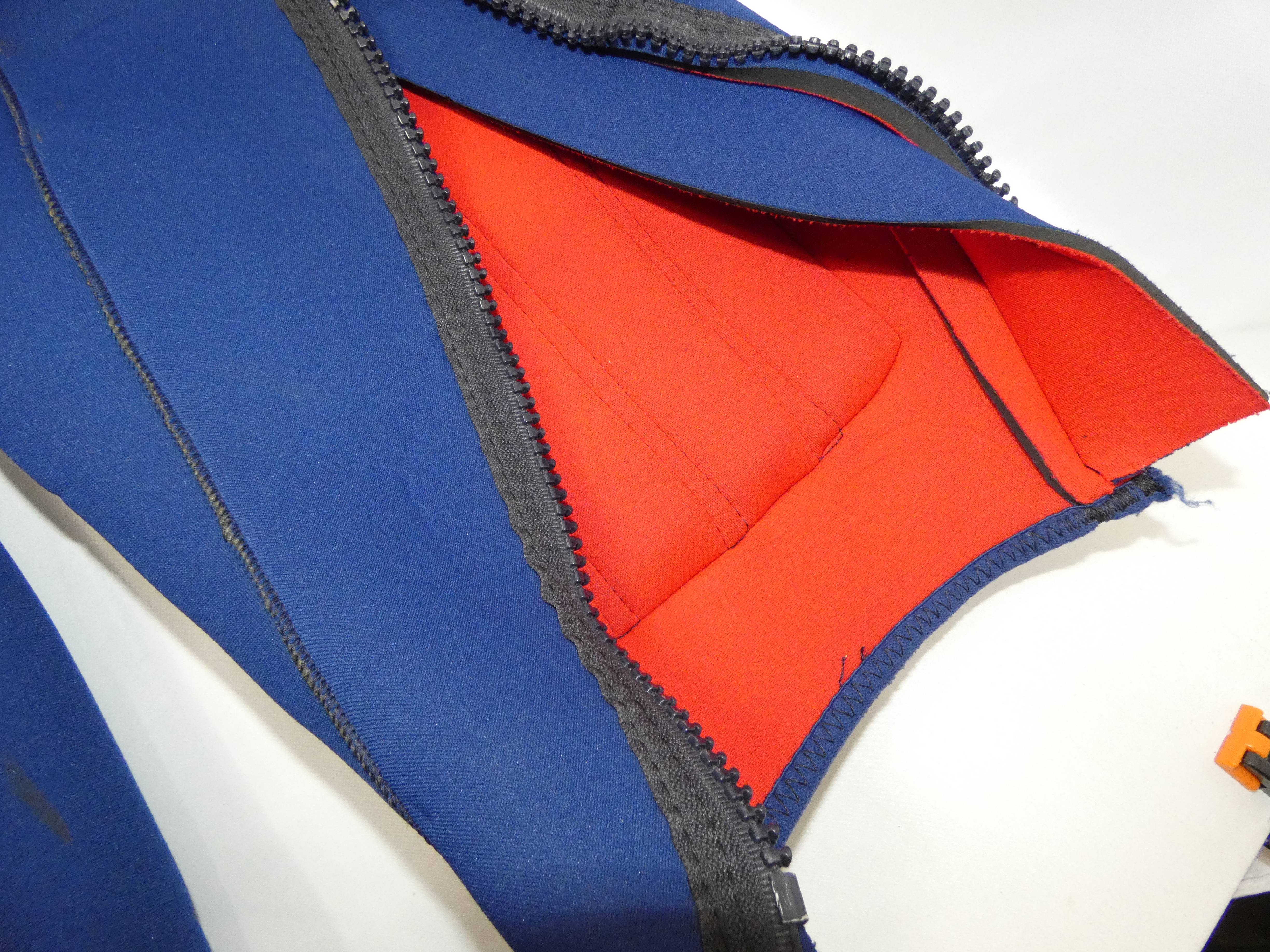 Ensemble complet en néoprène de marque NAO pour canyoning ou rafting Bon état - Vue 15 - 
