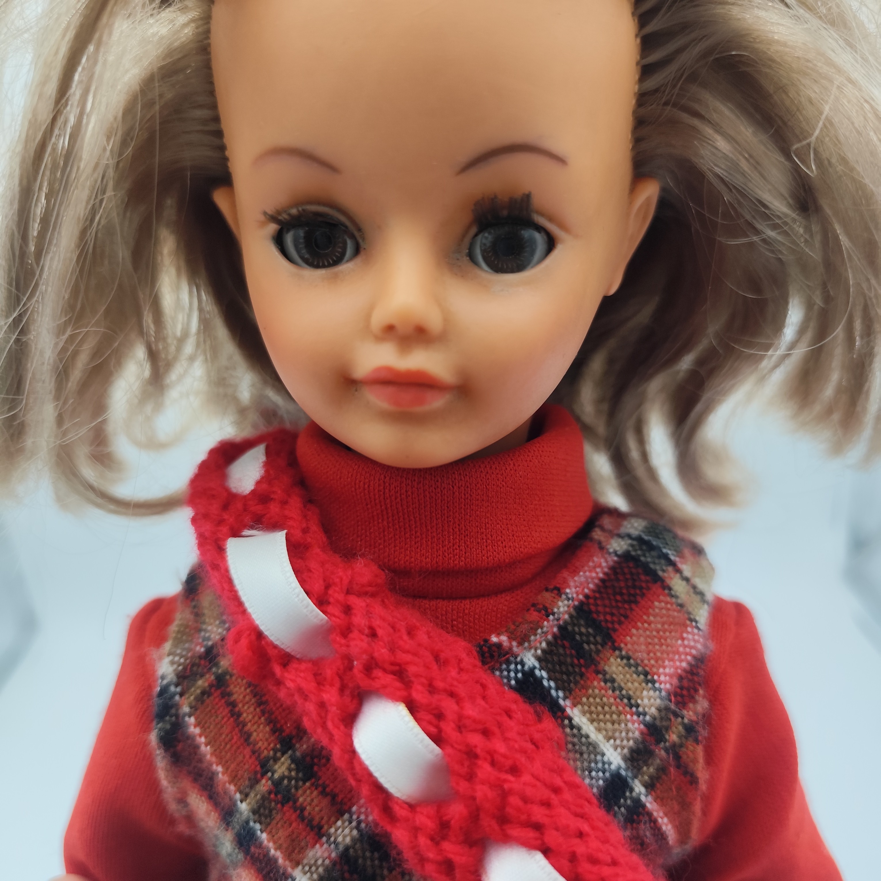 poupée Cathie bella en boite 1969/70