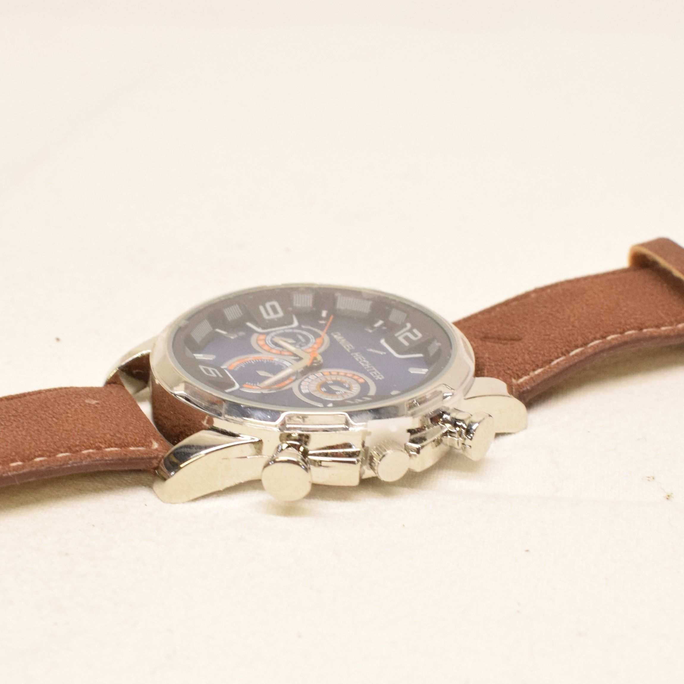 Montre à quartz homme imitation chrono Daniel HECHTER ATLAS FOR MEN Comme neuf - Vue 3 - 