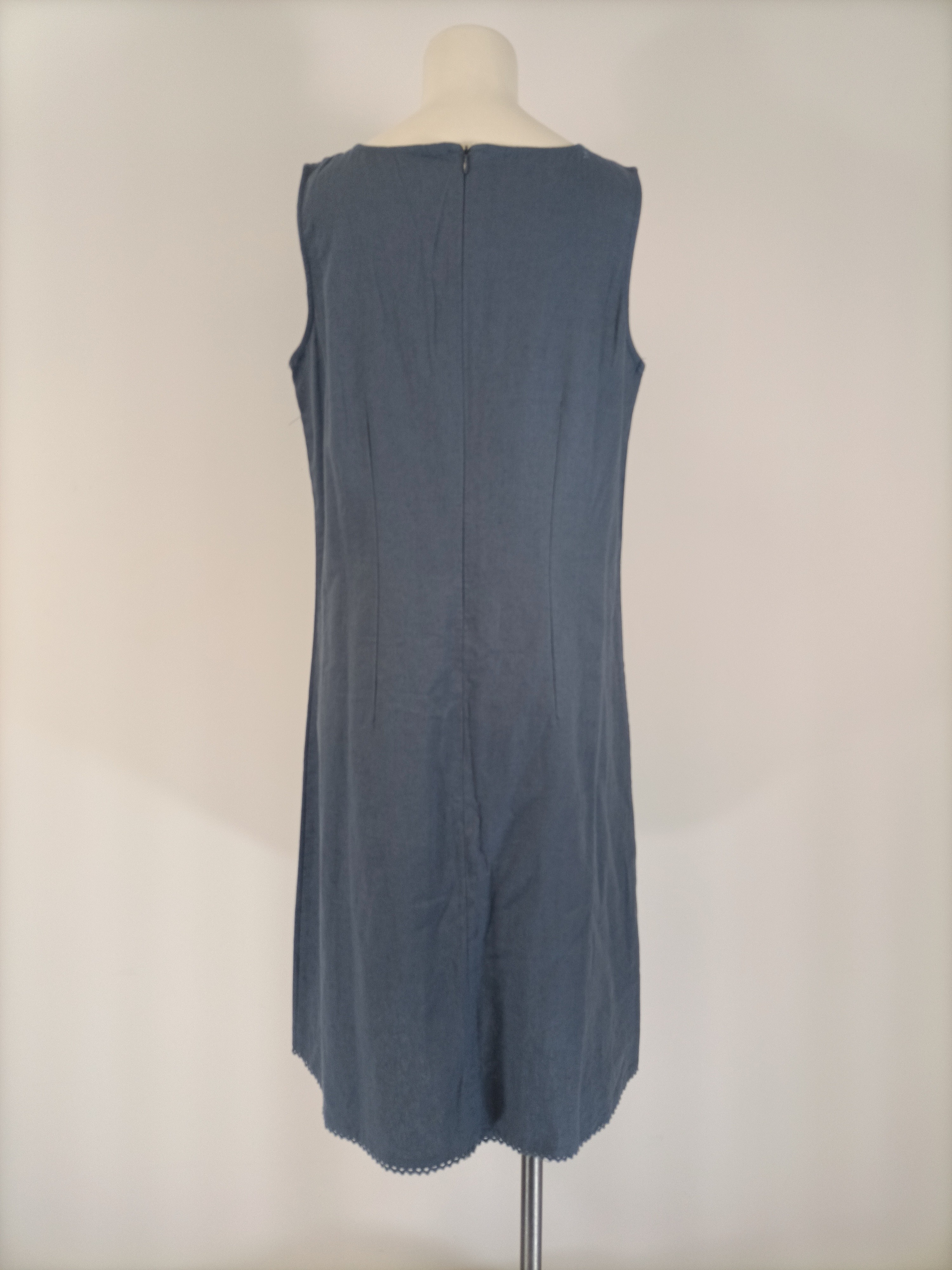 Robe grise sans manches maille légère détail brodé coupe fluide Taille L - 40 Comme neuf - Vue 8 - 