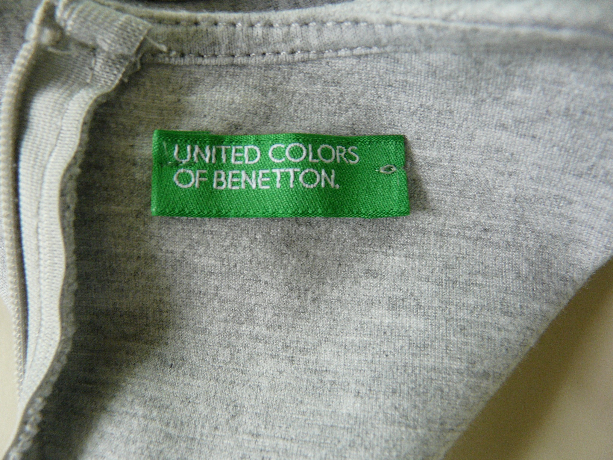 Voir photo 7 de RF161 - Robe décontractée - United Colors of Benetton - Taille M/L RF161 - Robe décontractée - United Colors of Benetton - Taille M/L Très bon état - Vue 7 -