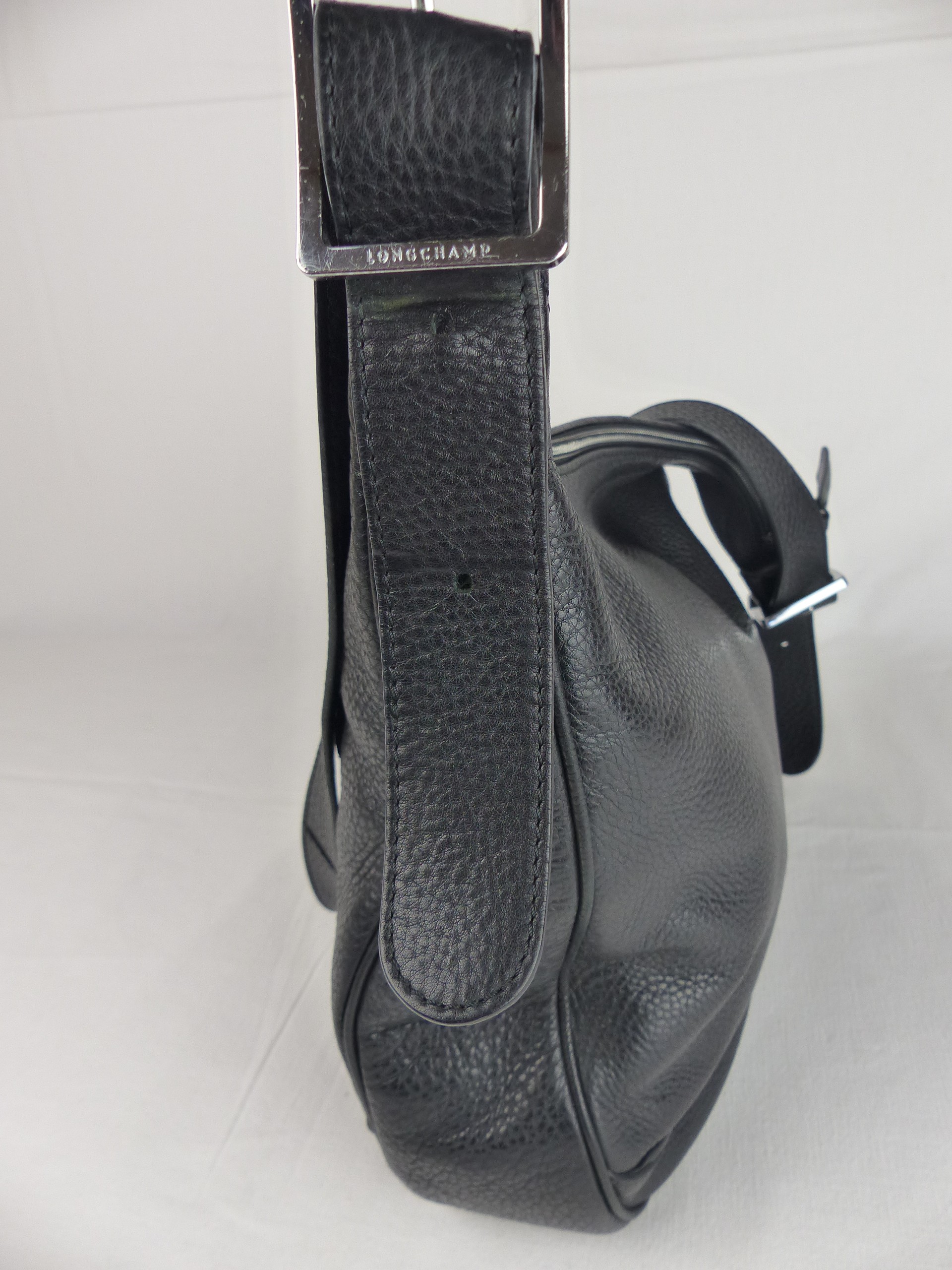 Sac à main bandoulière Longchamp en cuir, modèle Cosmos - Bon état - Photo 5